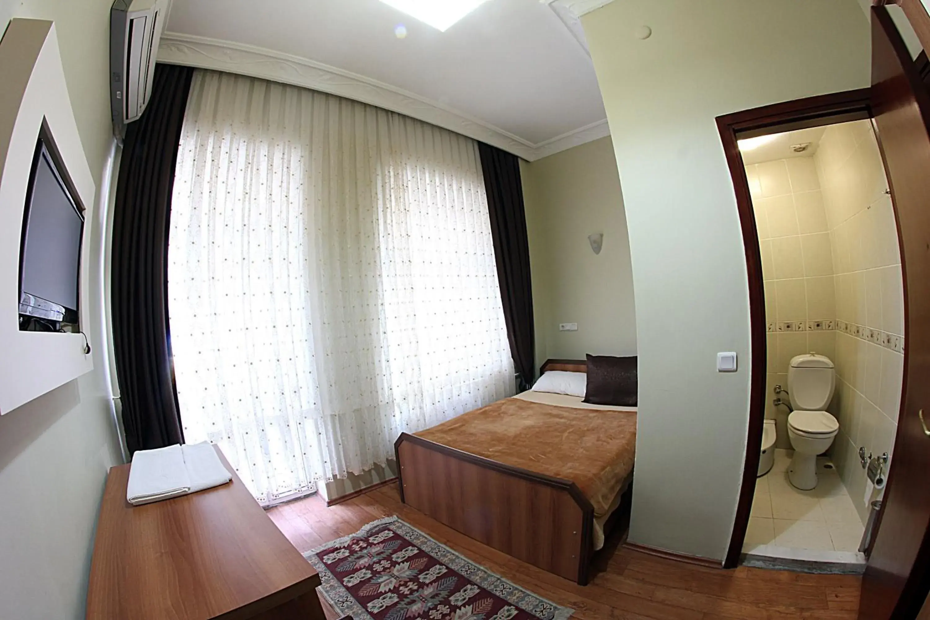 Standard Single Room in Paradise Hotel