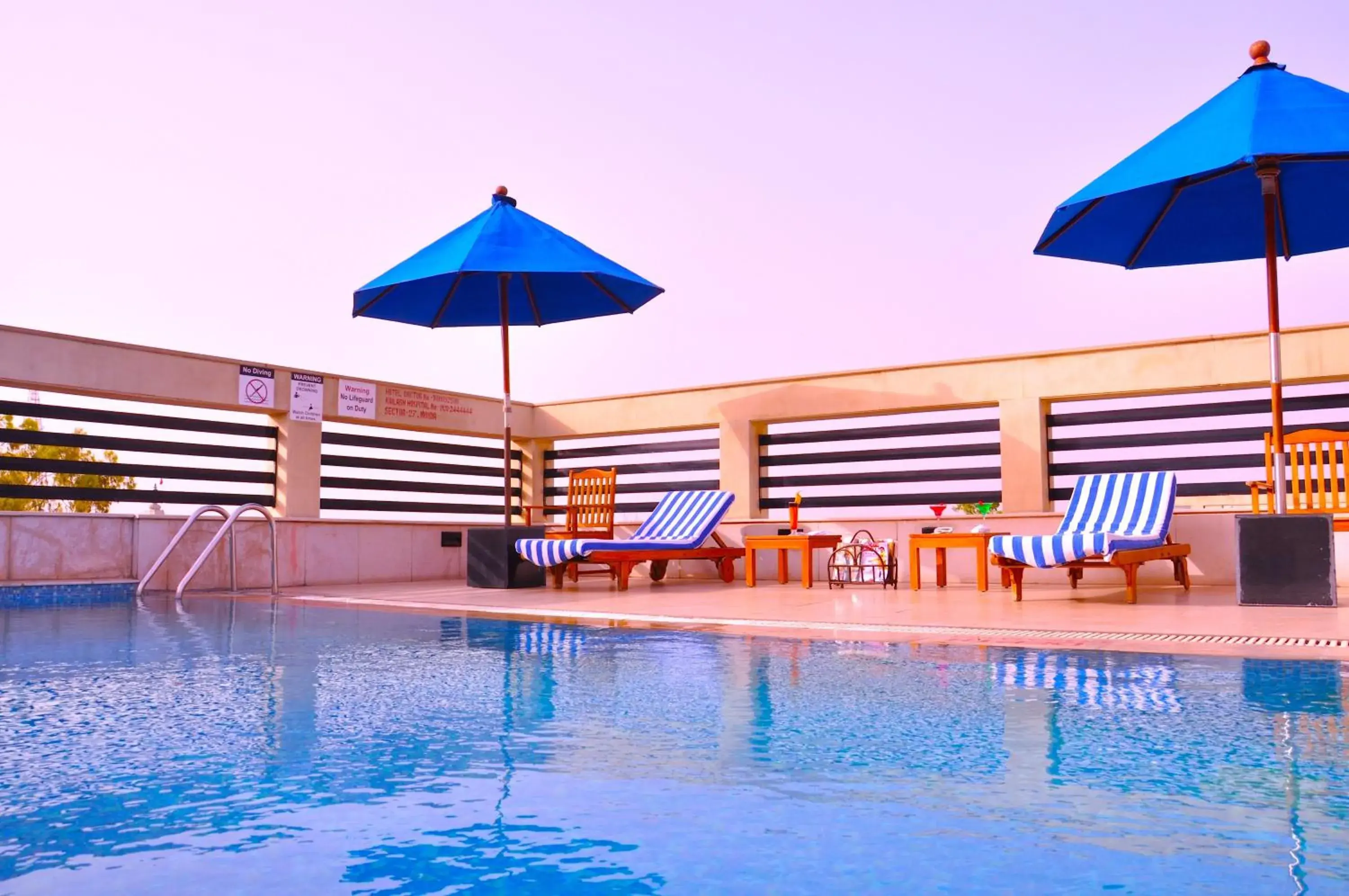 Swimming pool in Fortune Sector 27, Noida - Member ITC Hotels' Group Swimming pool in Fortune Sector 27, Noida - Member ITC Hotels' Group