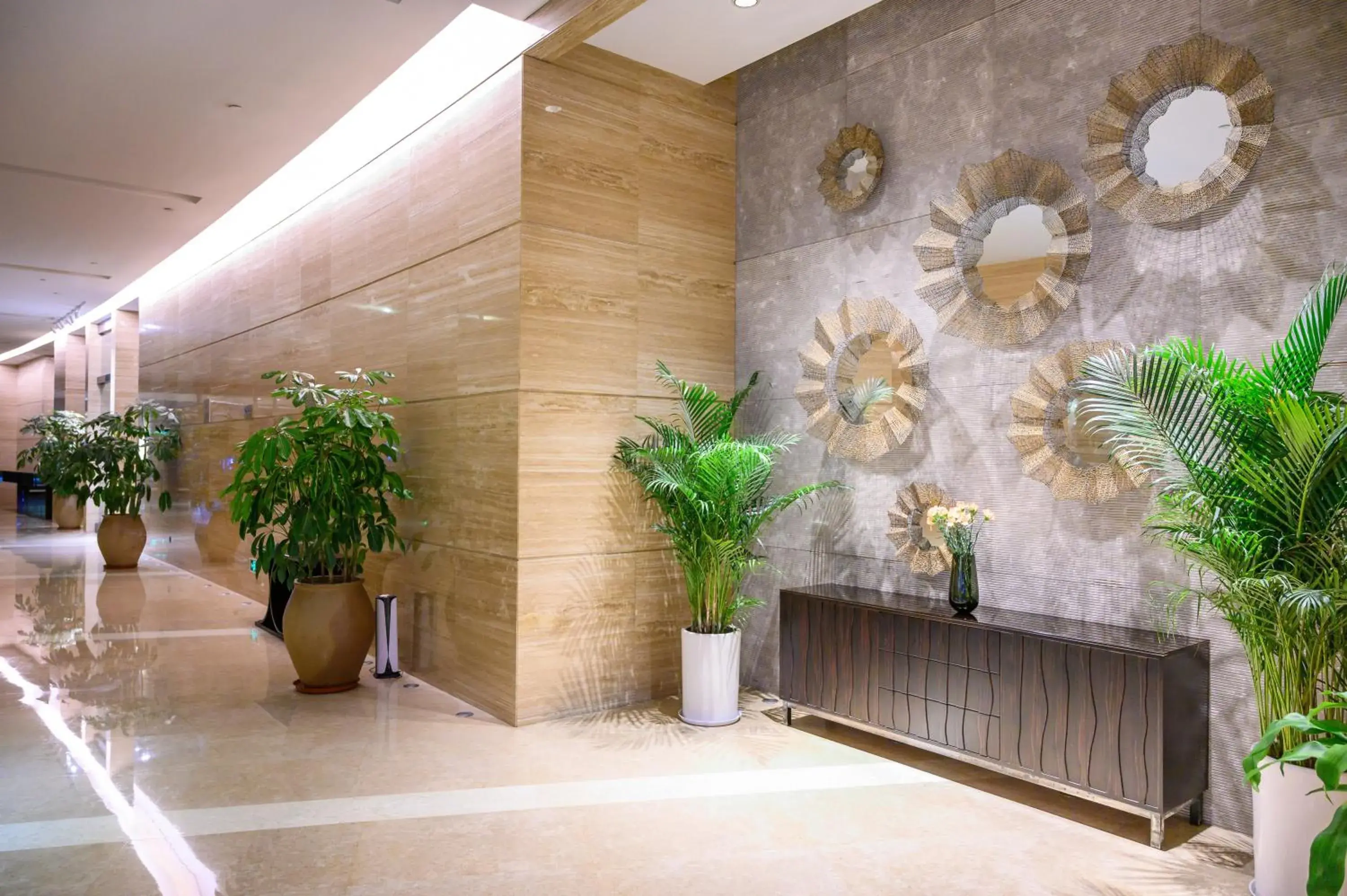 Lobby or reception in Crowne Plaza Huizhou, an IHG Hotel