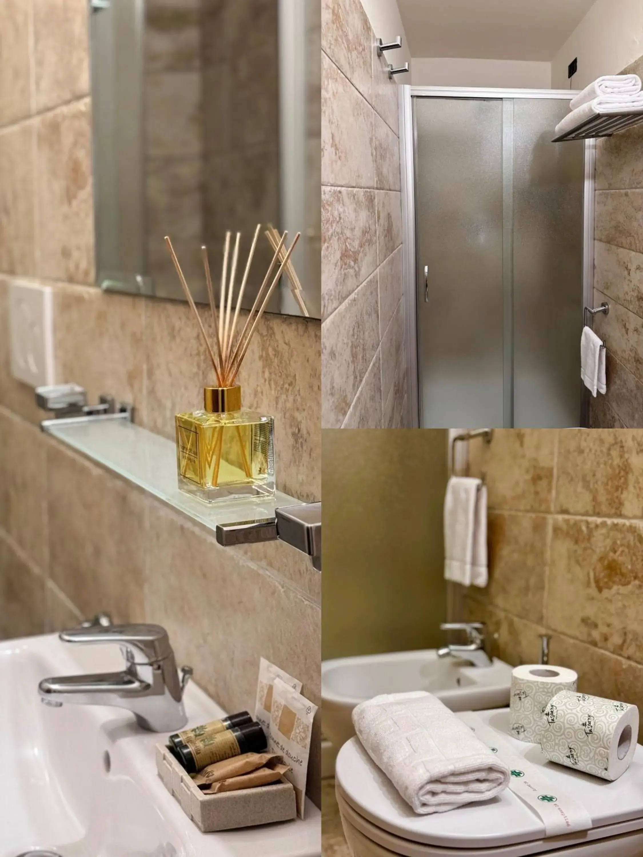 Shower, Bathroom in Hotel Relais Il Cestello