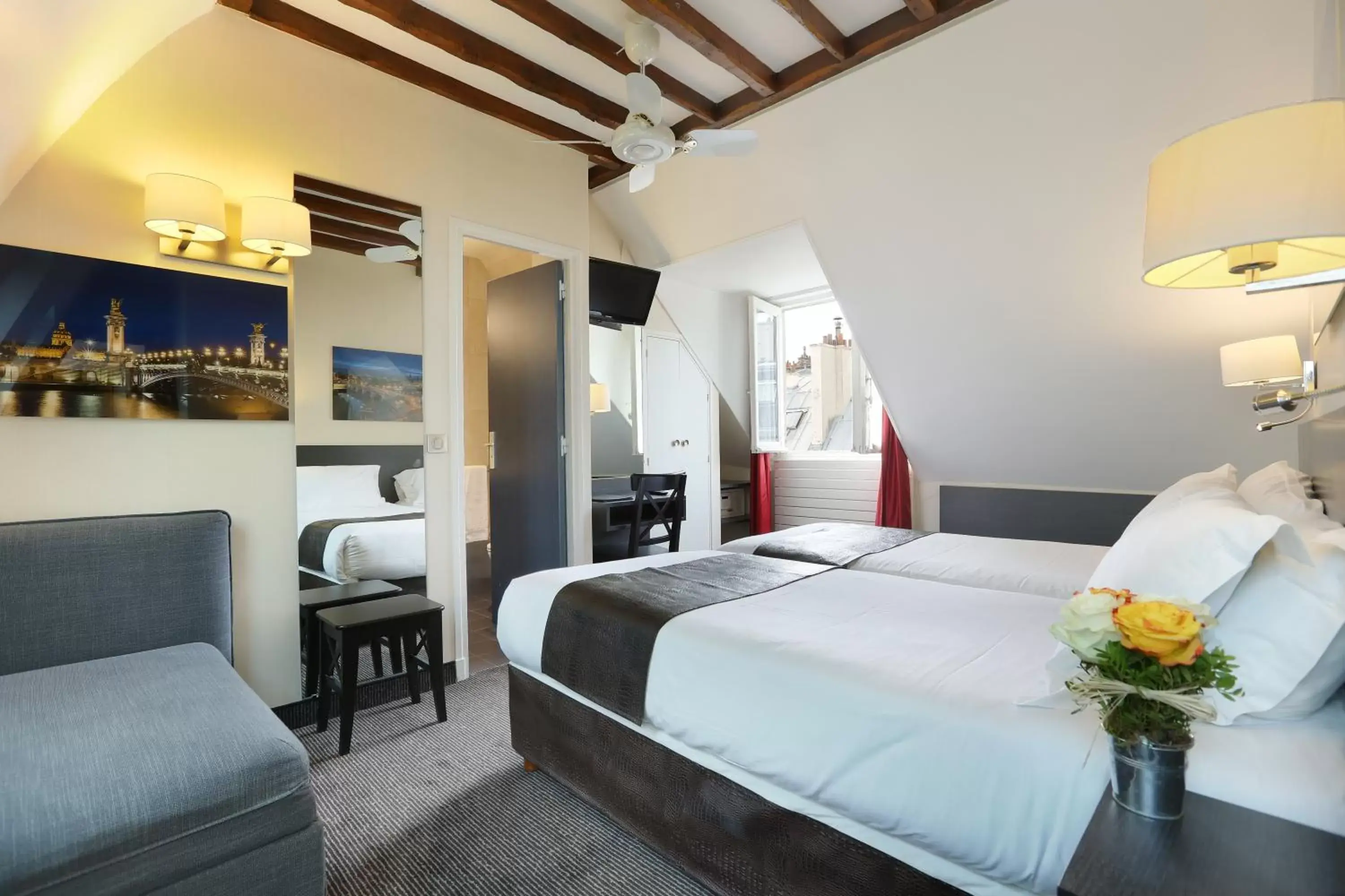 Bed in Hotel du College de France