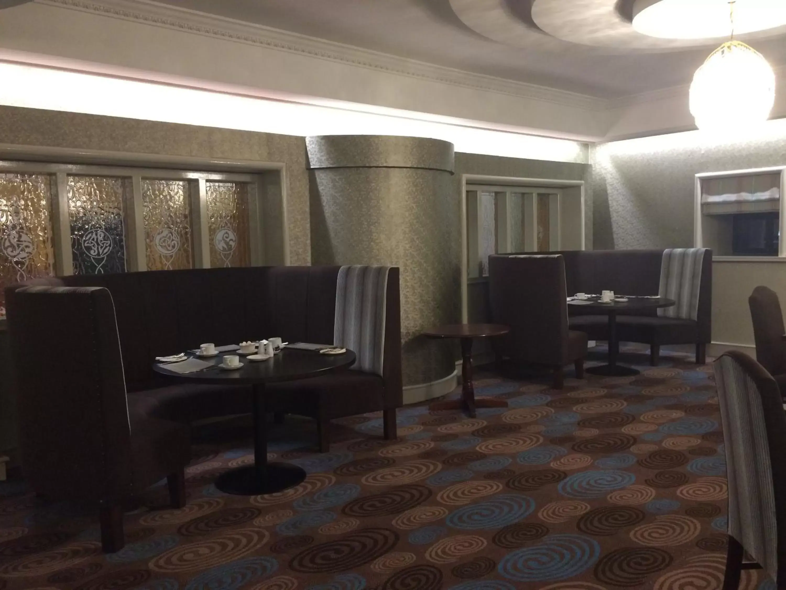 Restaurant/places to eat, Seating Area in Mourne Country Hotel