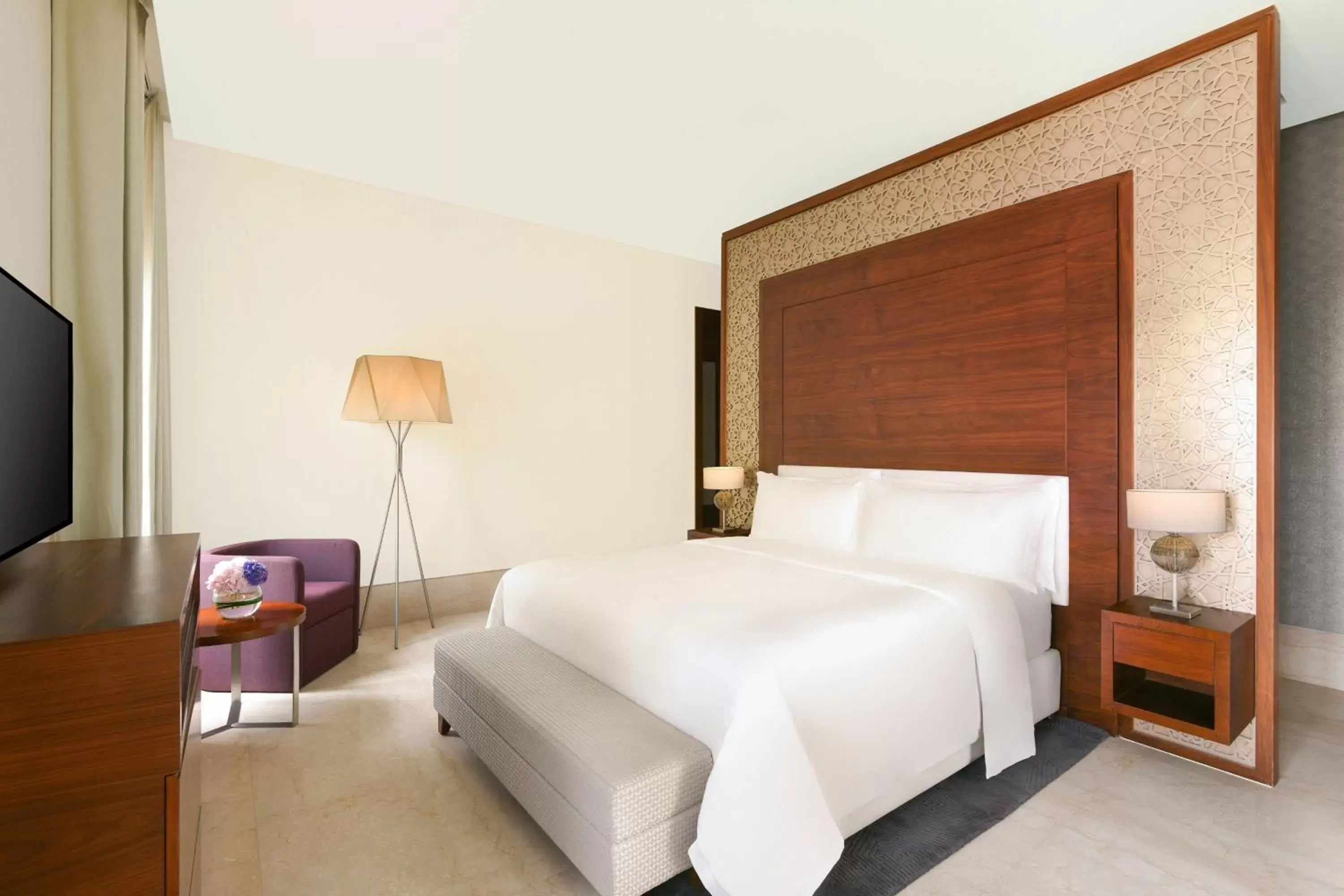 Bedroom, Bed in Al Messila, A Luxury Collection Resort & Spa, Doha