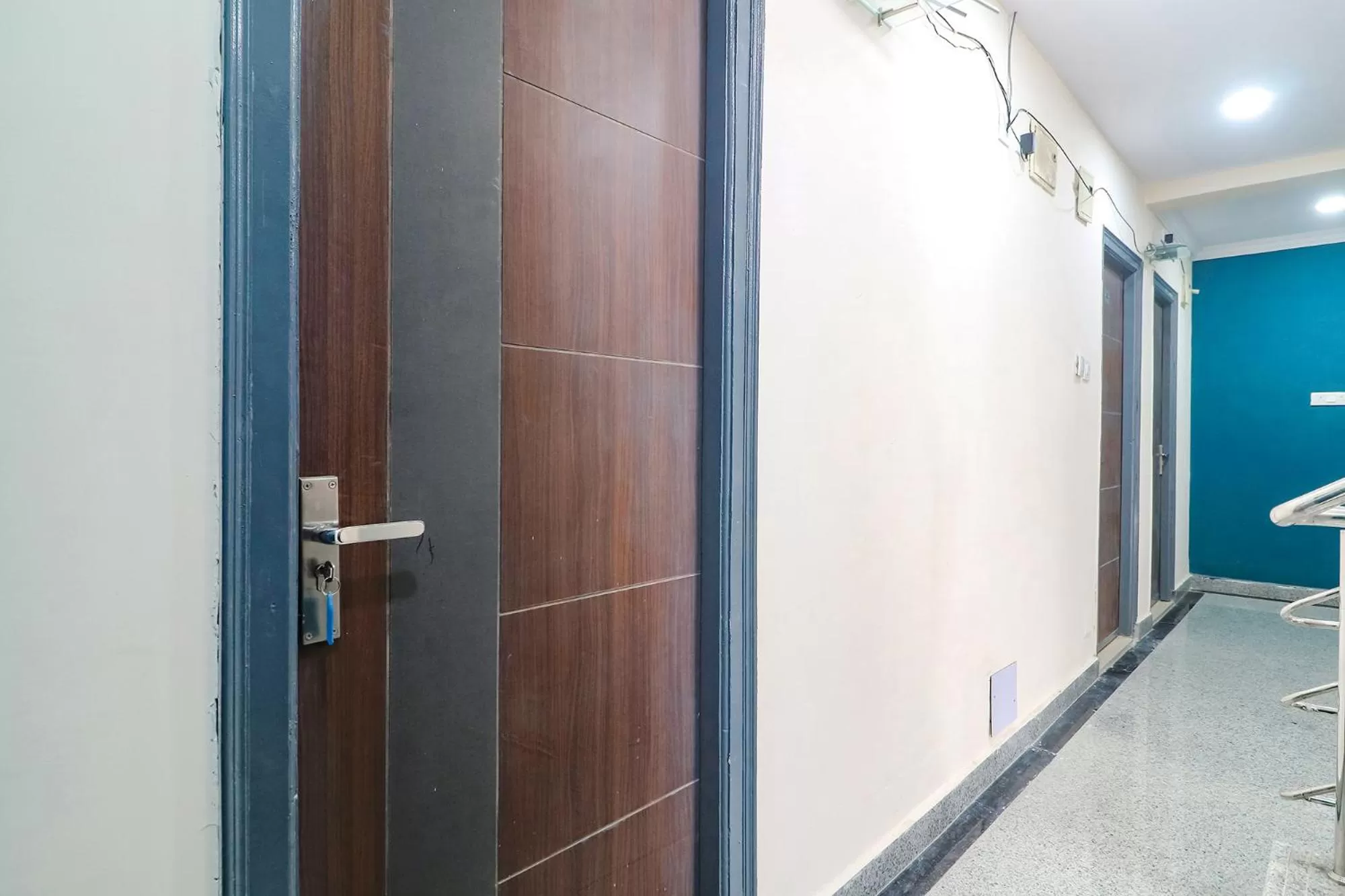 Lobby or reception in FabHotel Broholic Suites - Nr US Consulate, Financial District