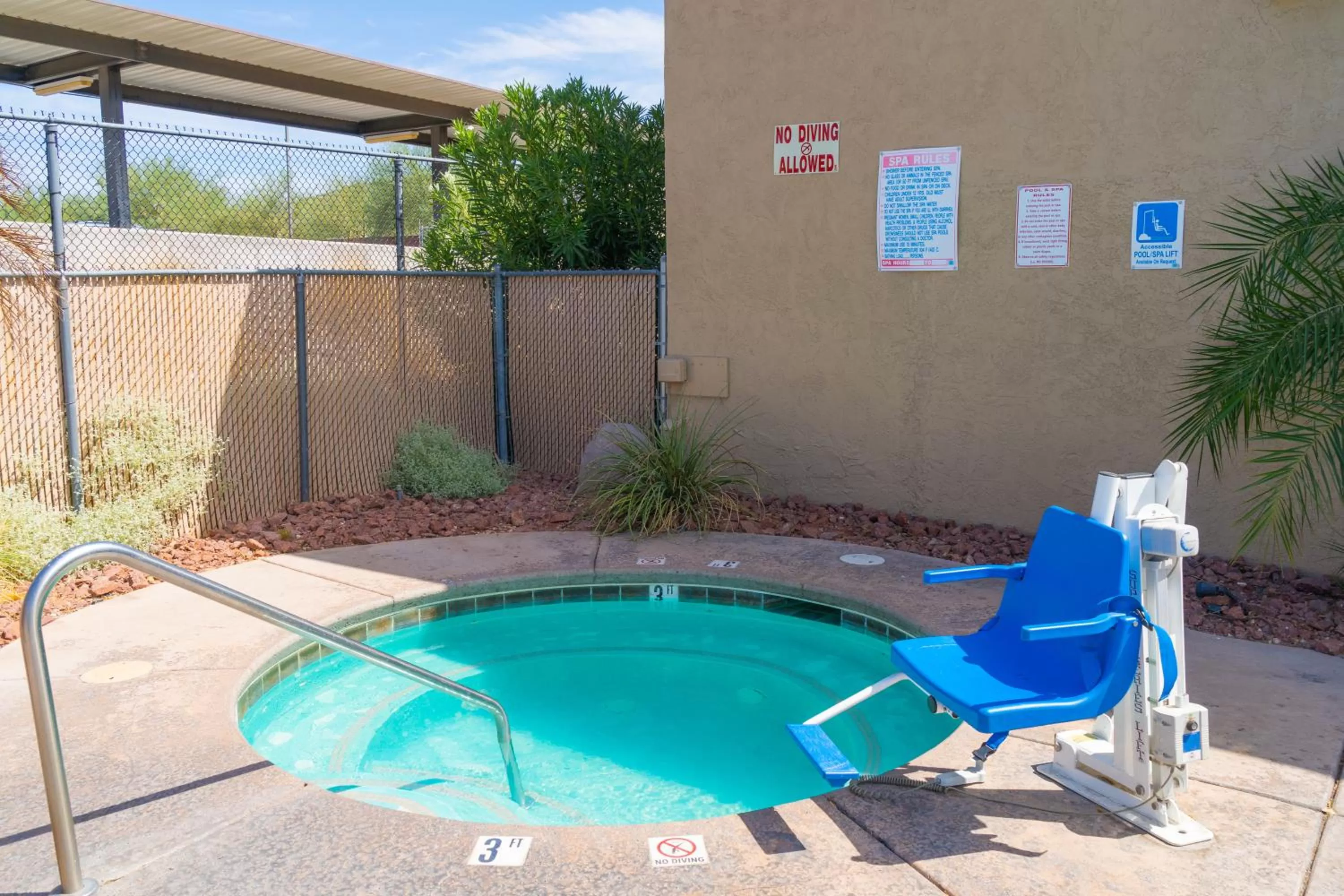 Hot Tub in Days Inn by Wyndham Lake Havasu