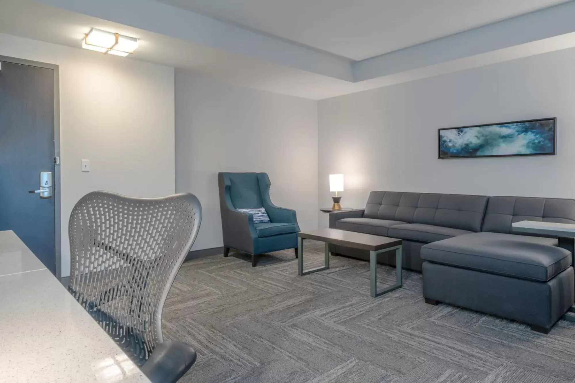 TV and multimedia, Seating Area in Hilton Garden Inn Pittsburgh/Southpointe