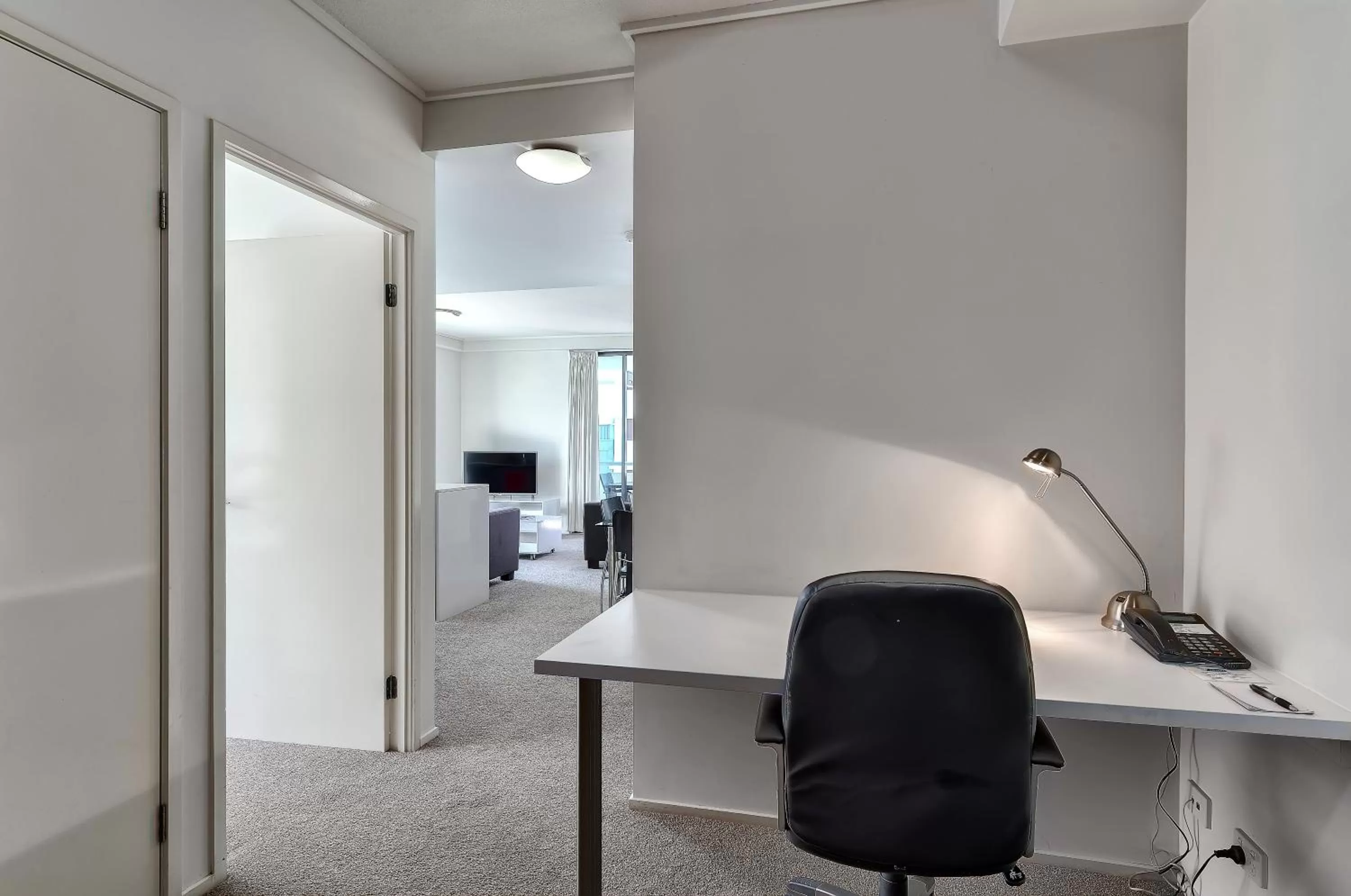 Area and facilities in SKD Suites