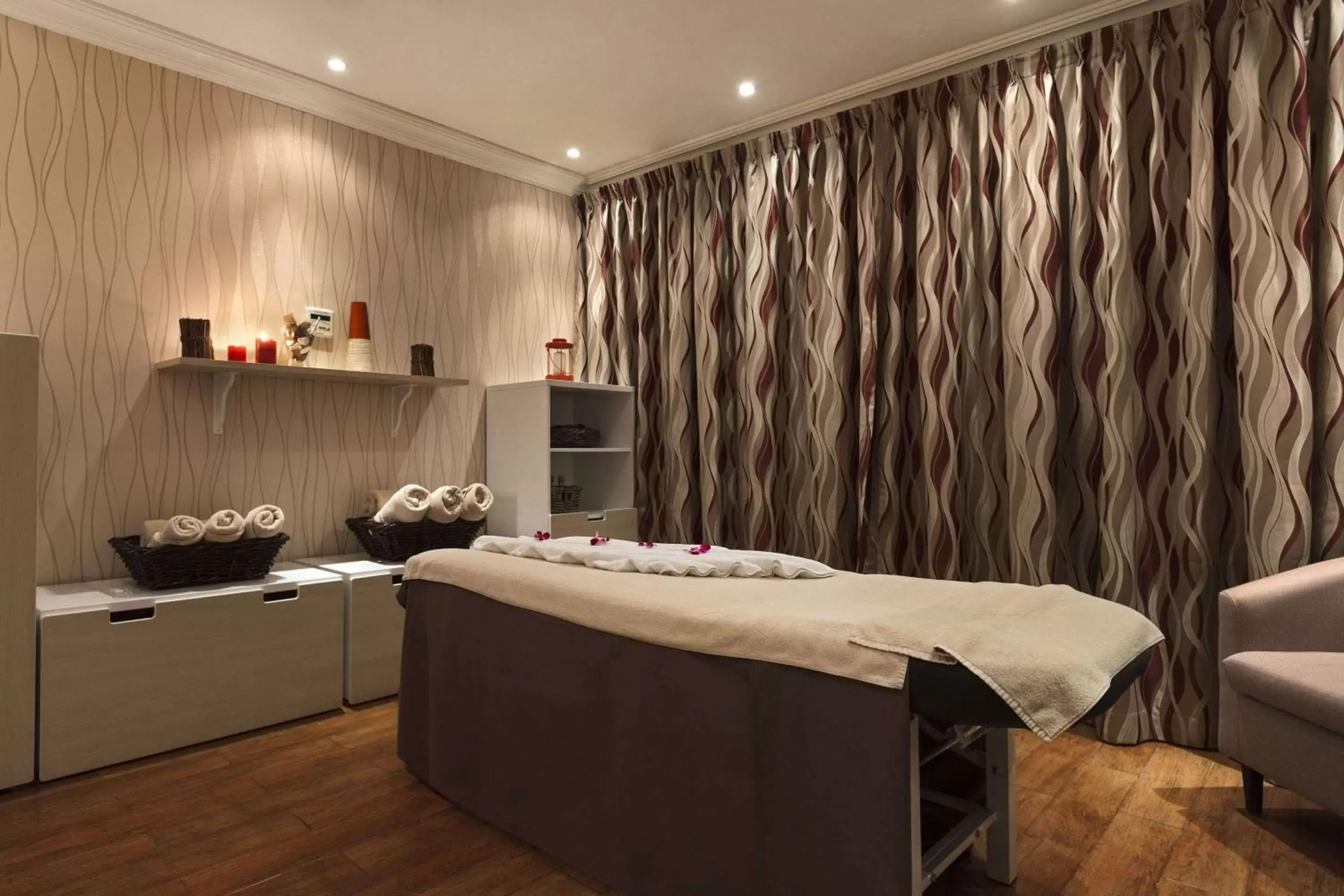 Spa and wellness centre/facilities in Ramada Hotel & Suites by Wyndham Ajman