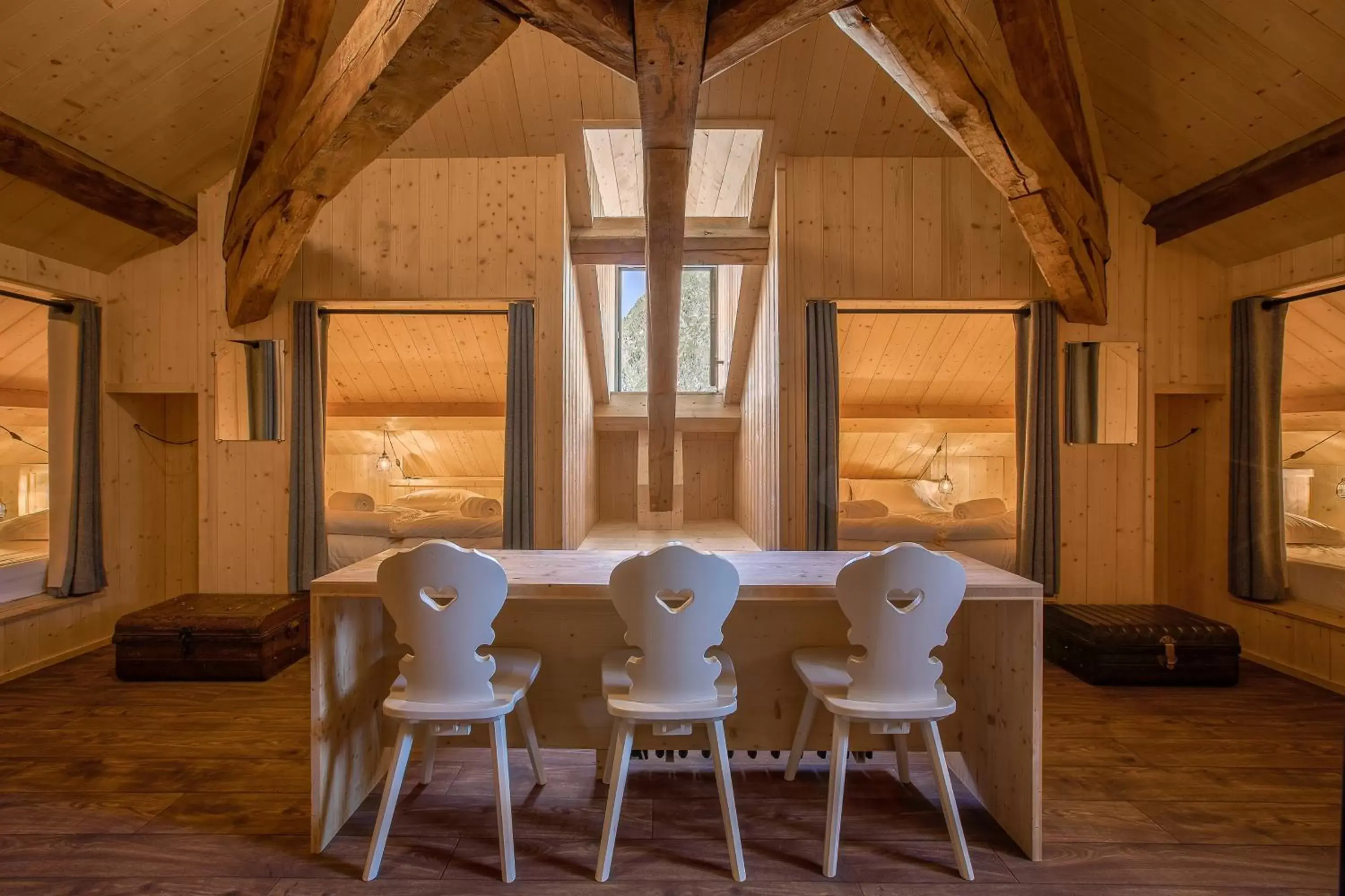 Bedroom, Dining Area in Refuge du Montenvers