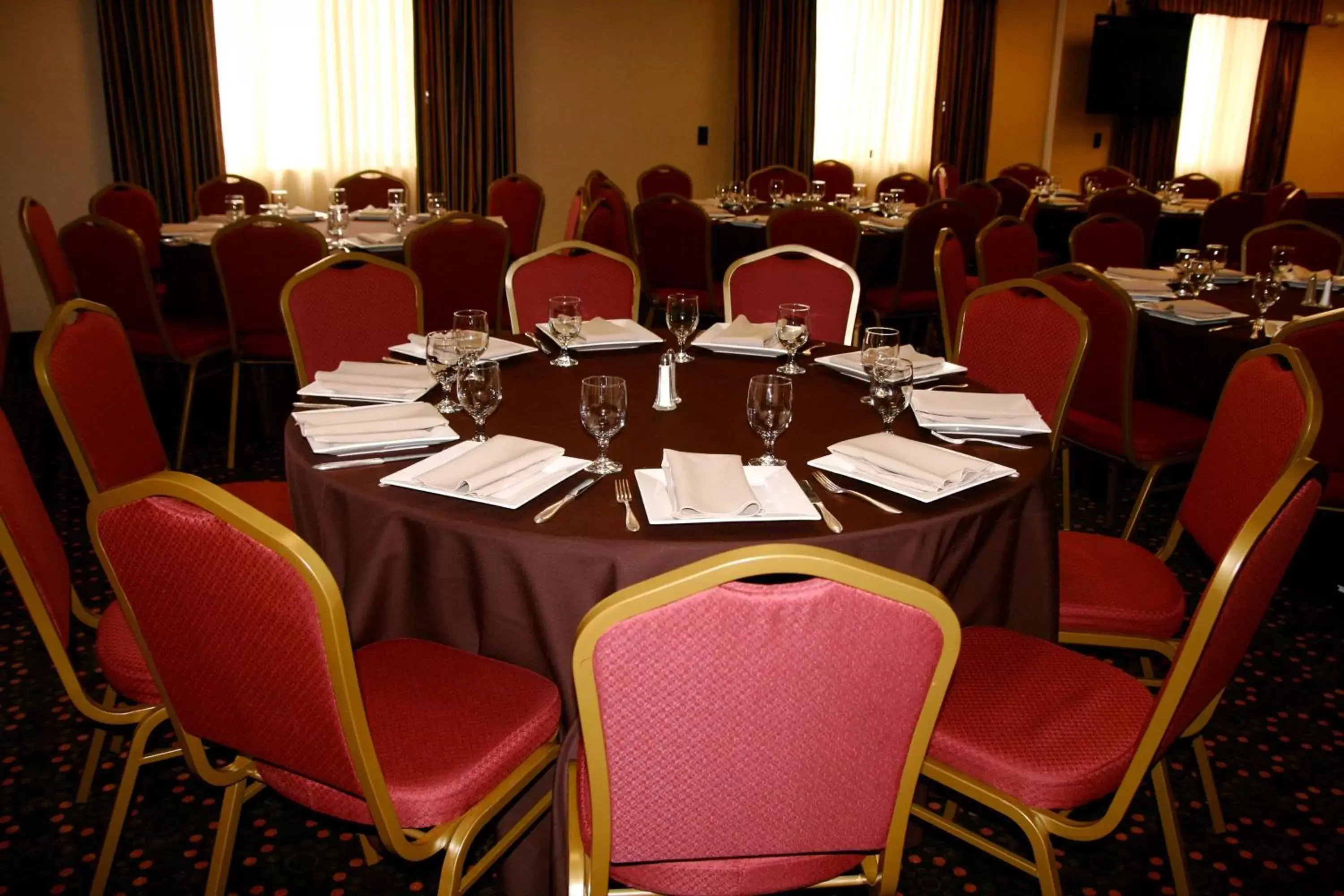 Meeting/conference room, Restaurant/Places to Eat in Hampton Inn & Suites Folsom