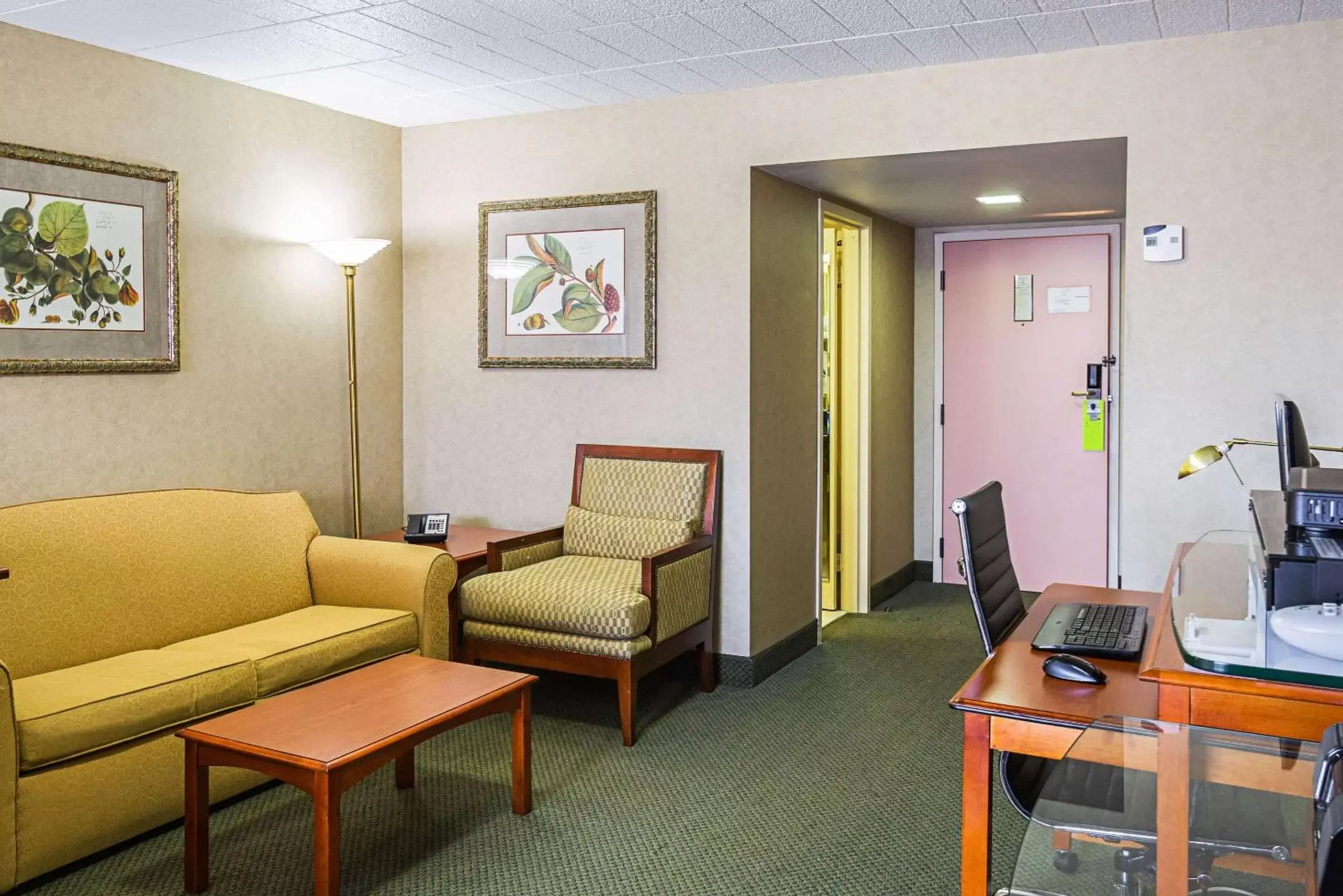 Photo of the whole room, Seating Area in Quality Inn & Suites Altoona Pennsylvania
