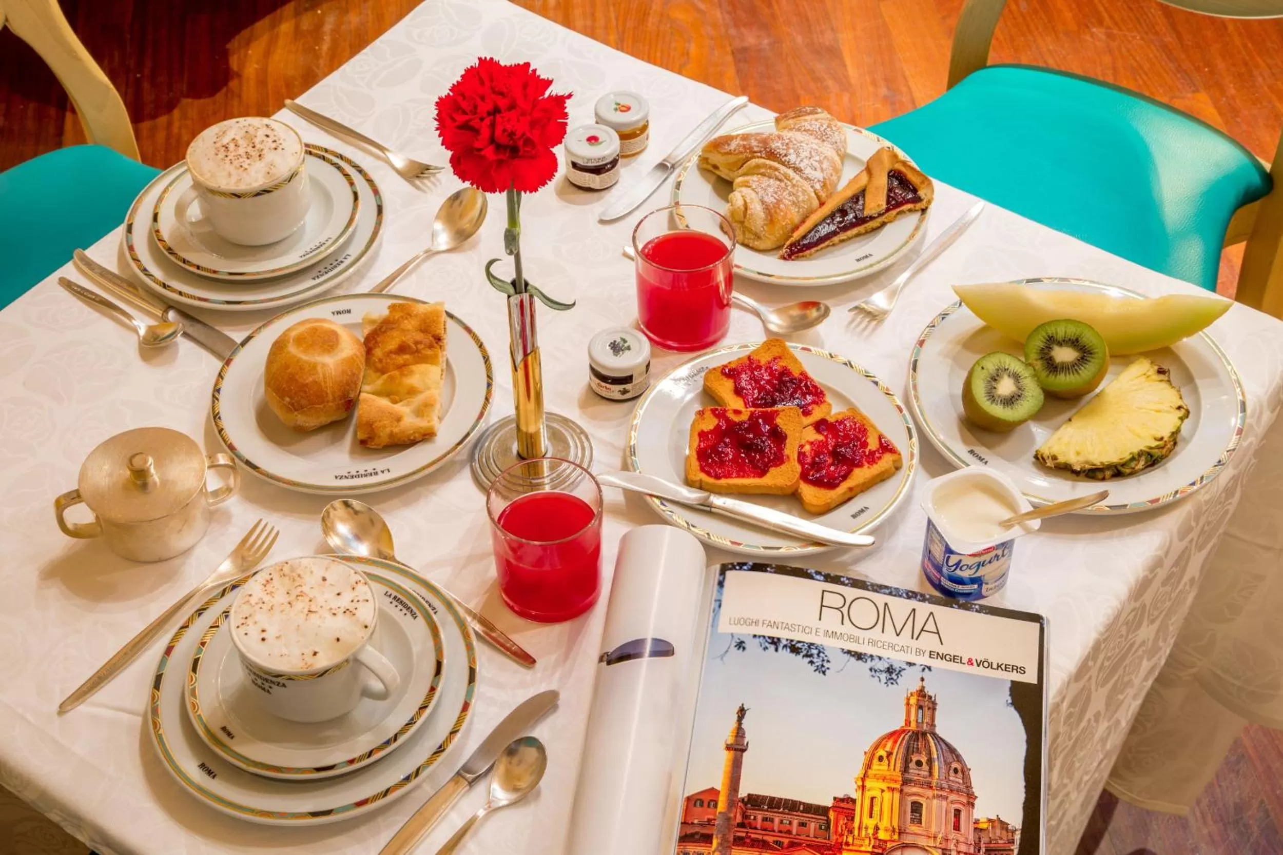 Decorative detail in La Residenza