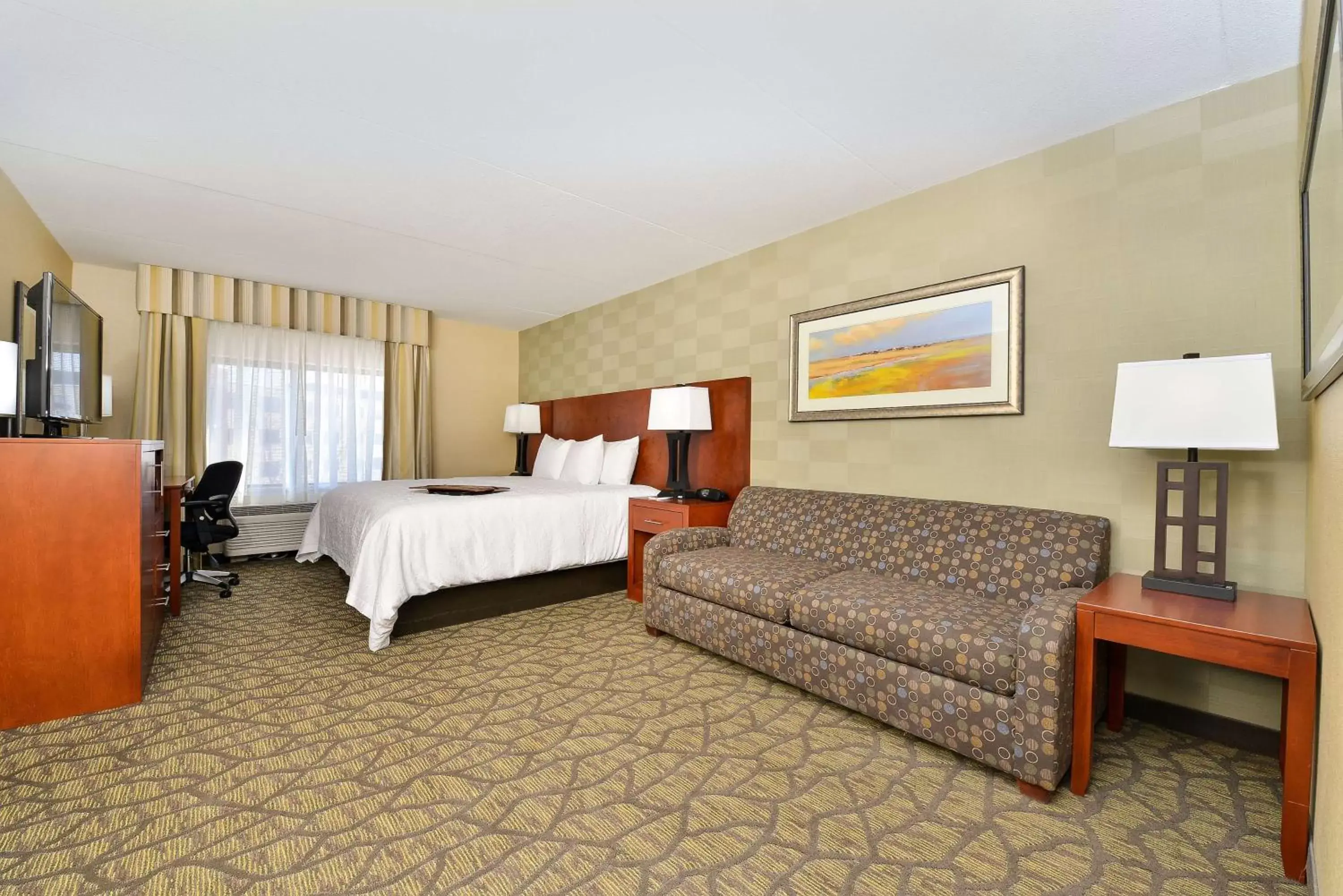 Bed in Hampton Inn Detroit/Auburn Hills South