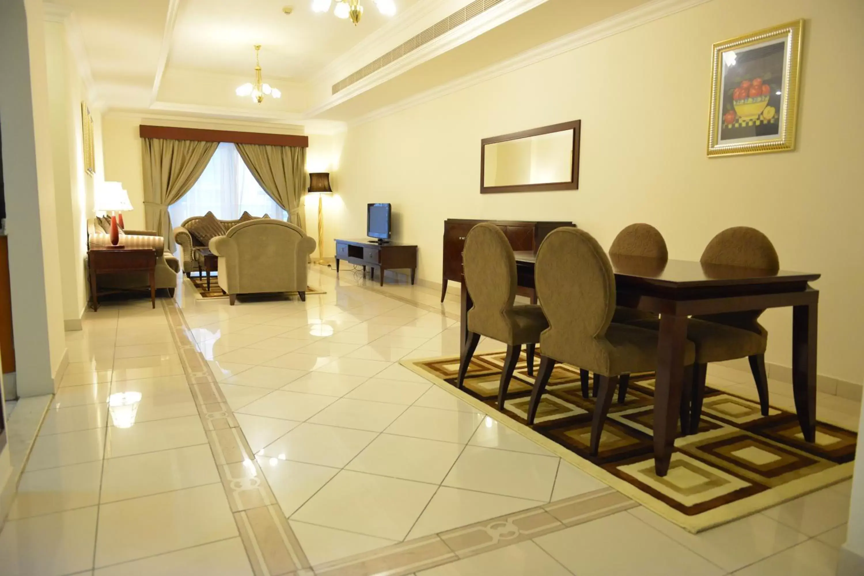 Dining area in Al Manar Hotel Apartments