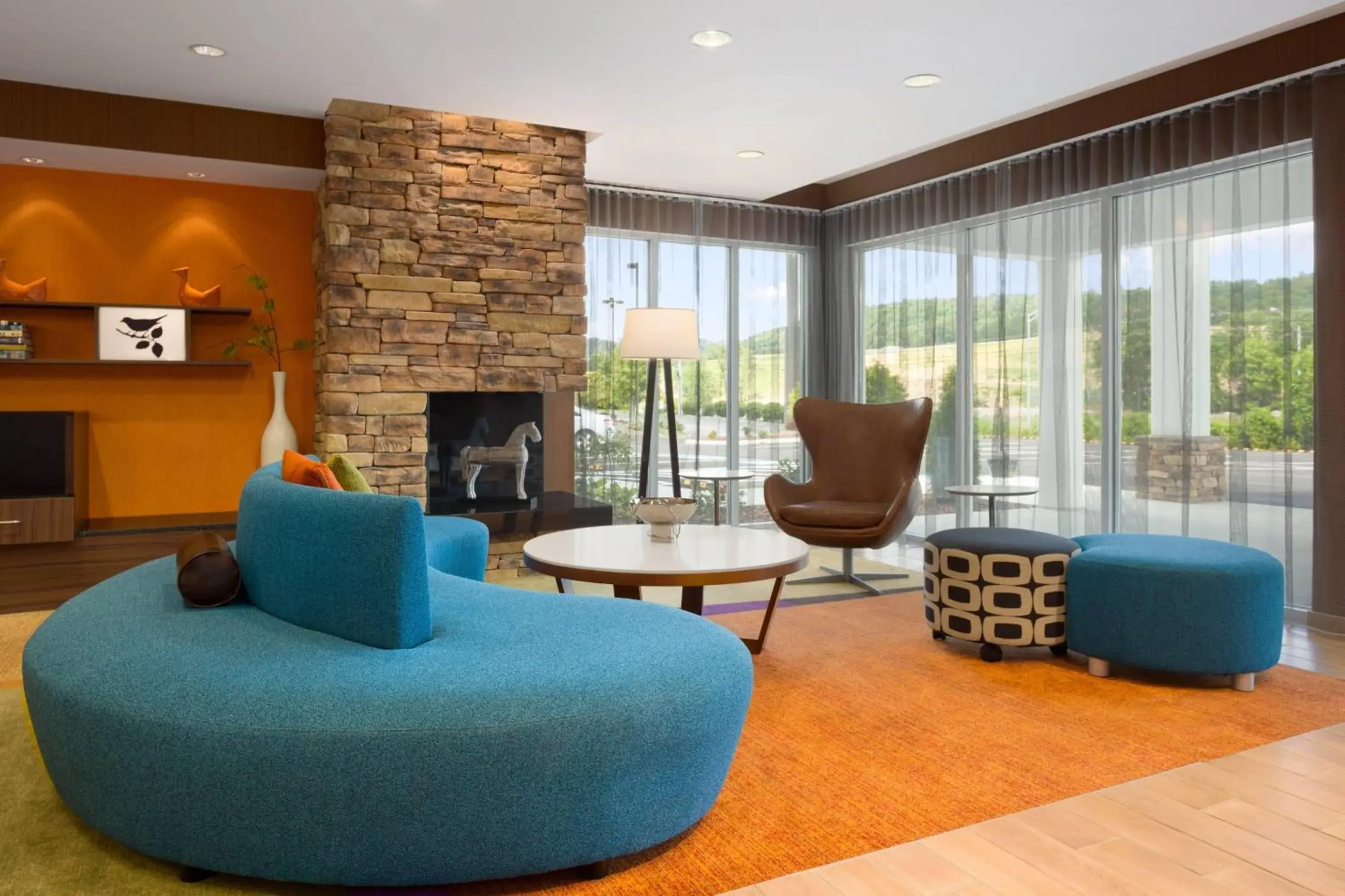 Lobby or reception, Seating Area in Fairfield Inn & Suites by Marriott Bristol