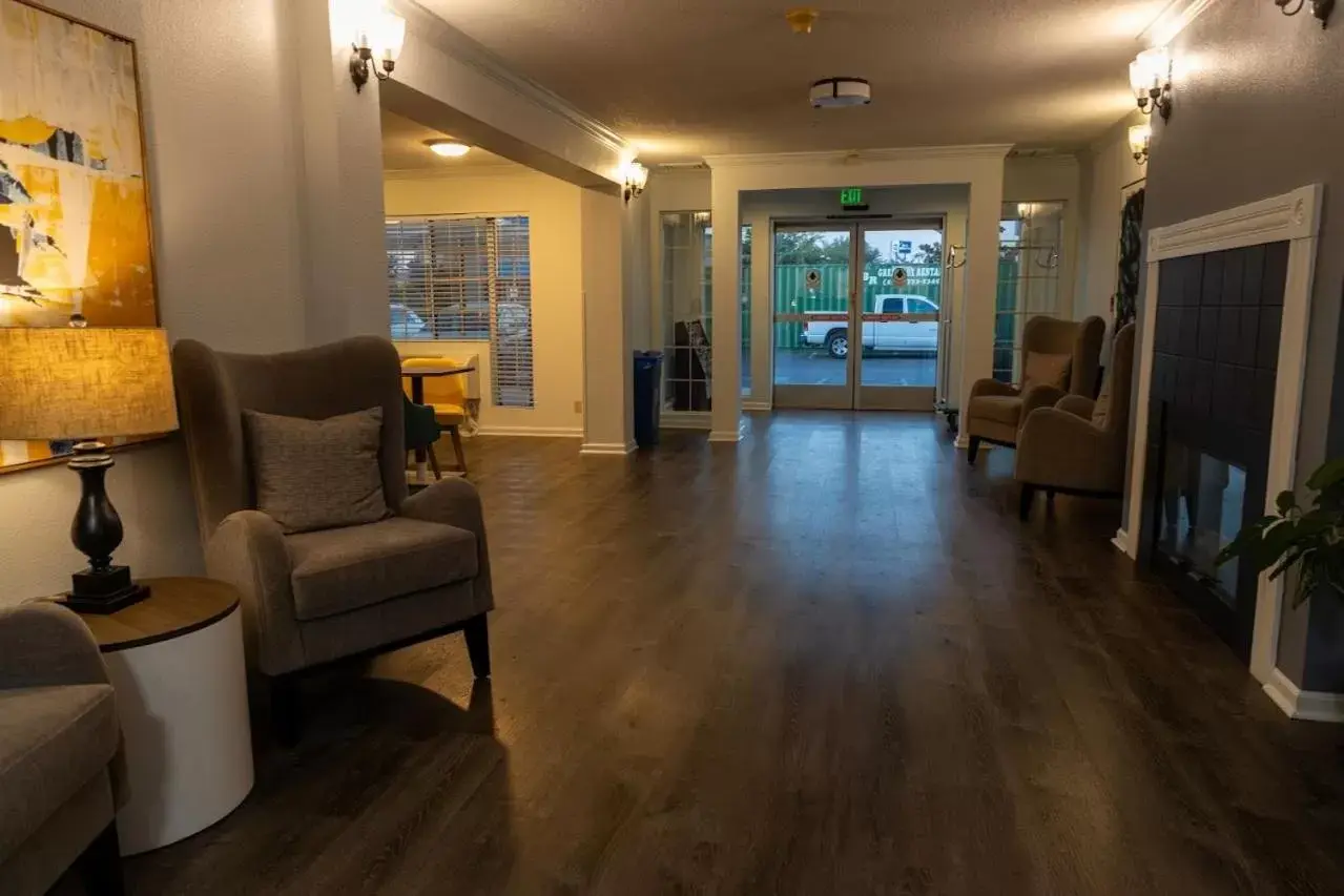 Lobby or reception in Quality Inn & Suites Tulare Lobby or reception in Quality Inn & Suites Tulare