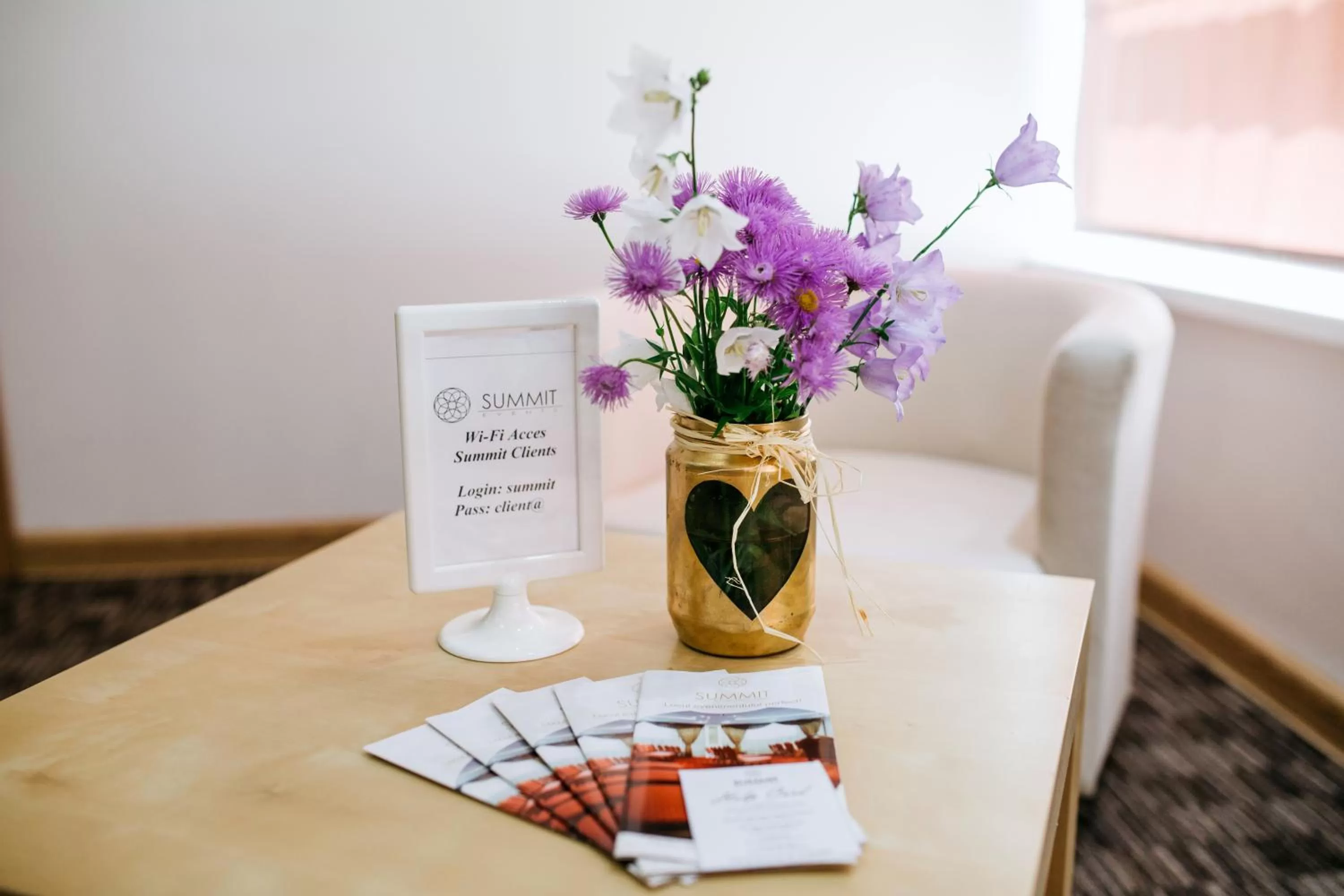 Decorative detail, Dining Area in Summit Villa