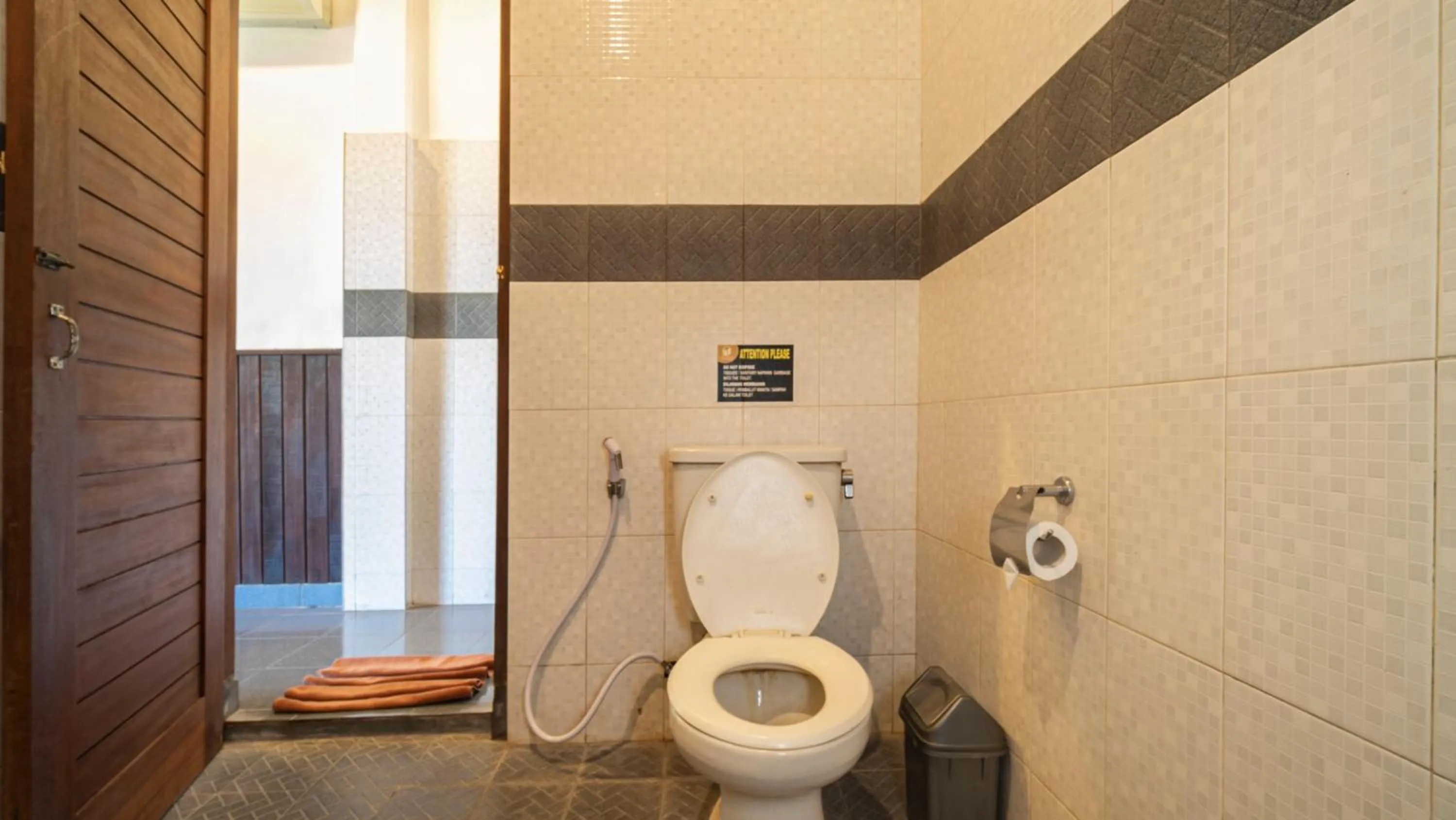 Bathroom in Kun - Kun Guest House Ubud