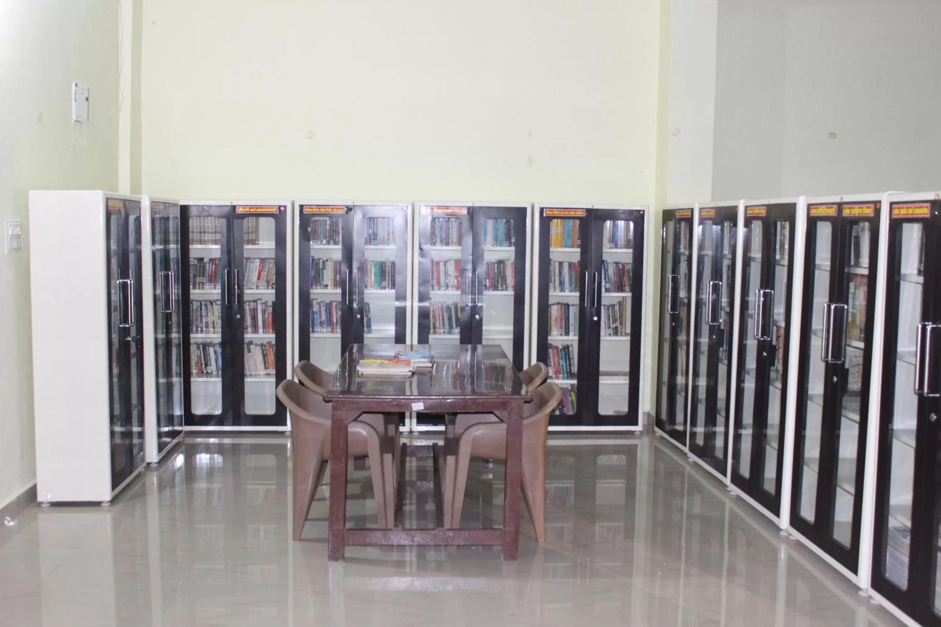 Business facilities, Dining Area in Pitambra Vishranti Grah