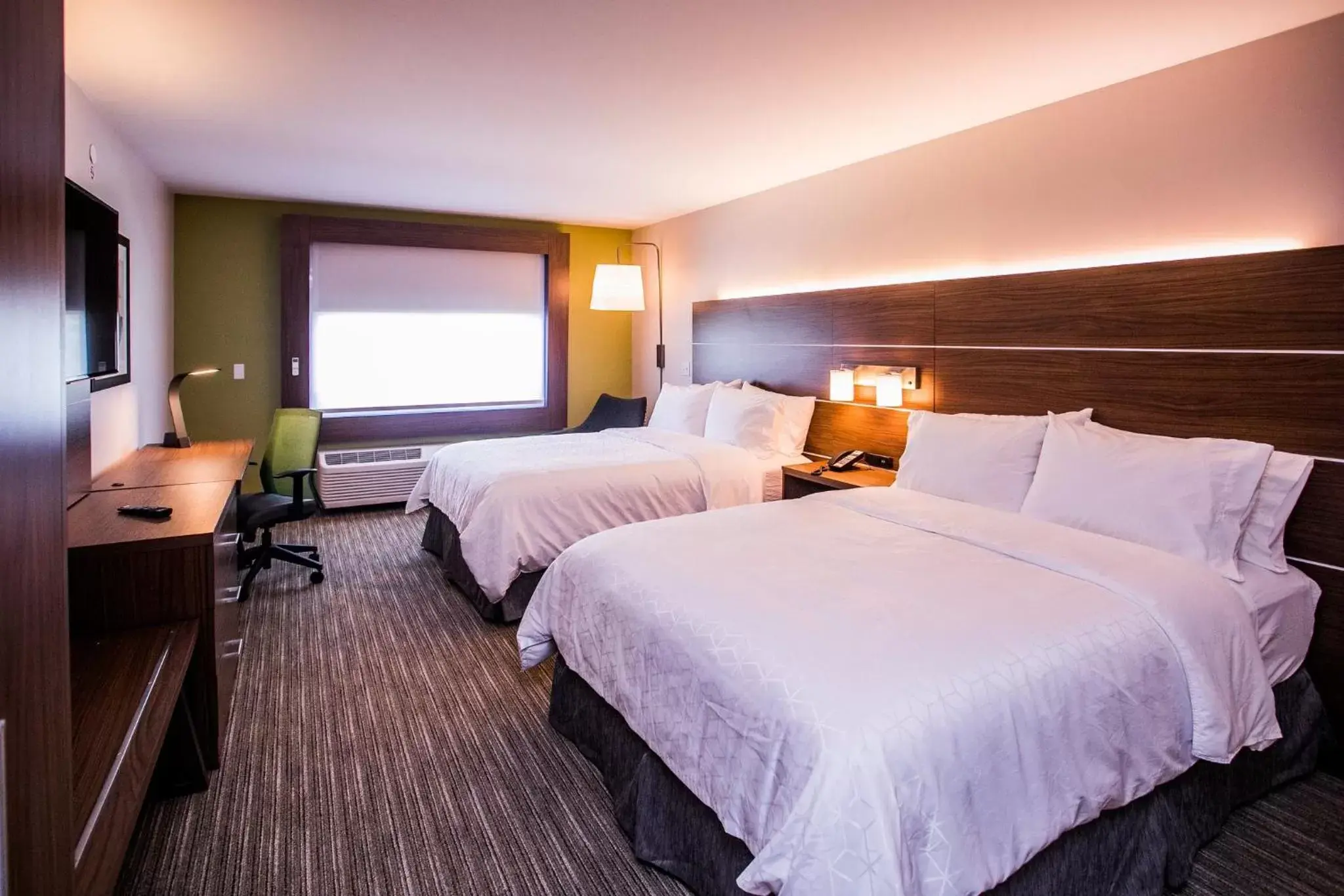 Photo of the whole room, Bed in Holiday Inn Express & Suites Rehoboth Beach, an IHG Hotel