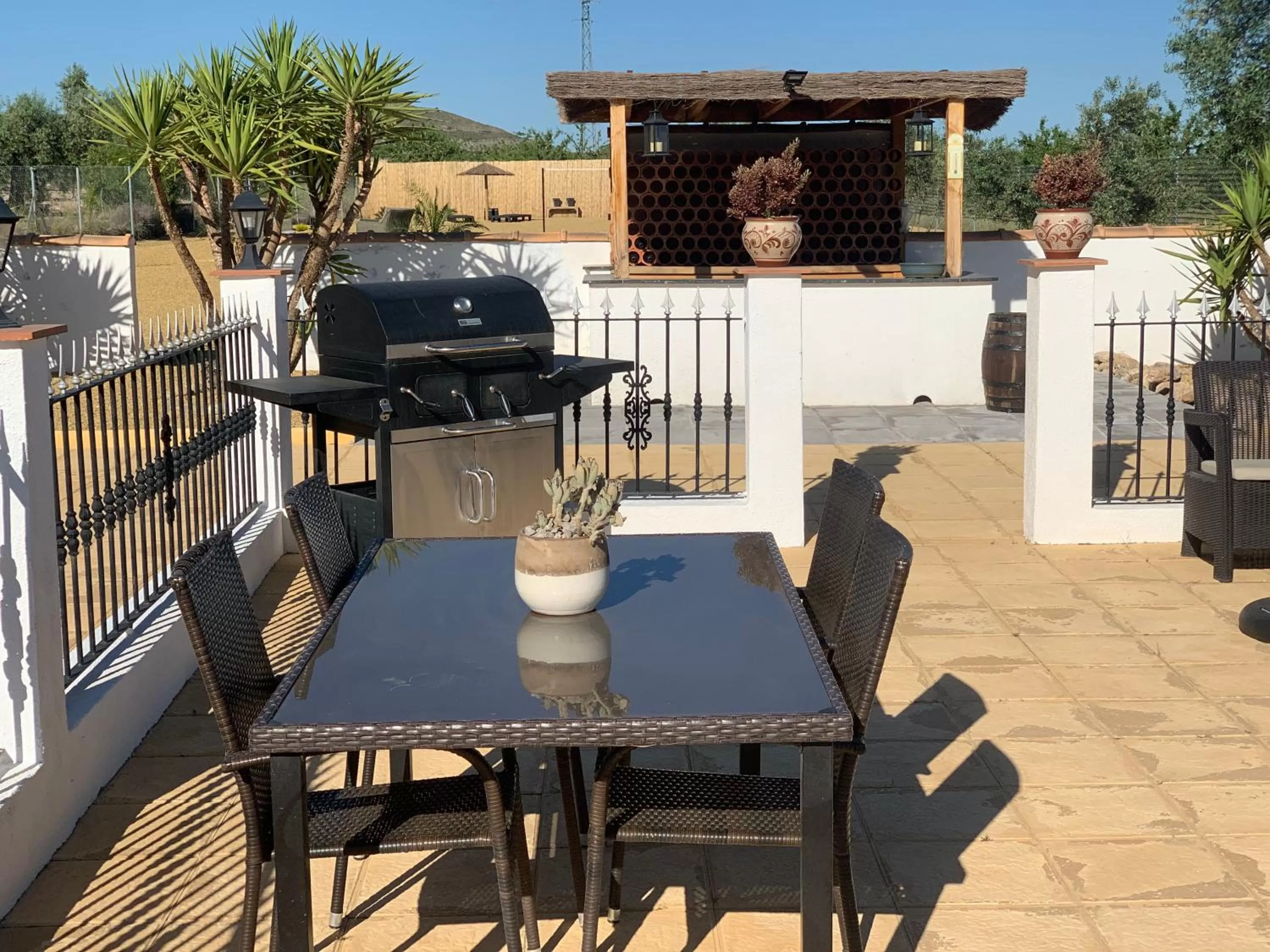 BBQ Facilities in B&B Casa Blanca Oria