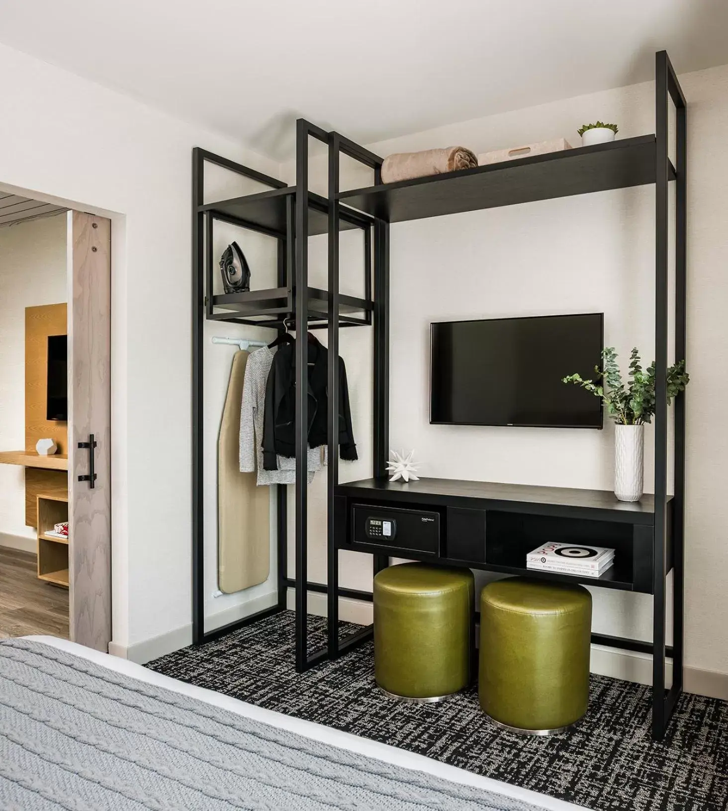 Bed in Hotel Zero Degrees Danbury Bed in Hotel Zero Degrees Danbury