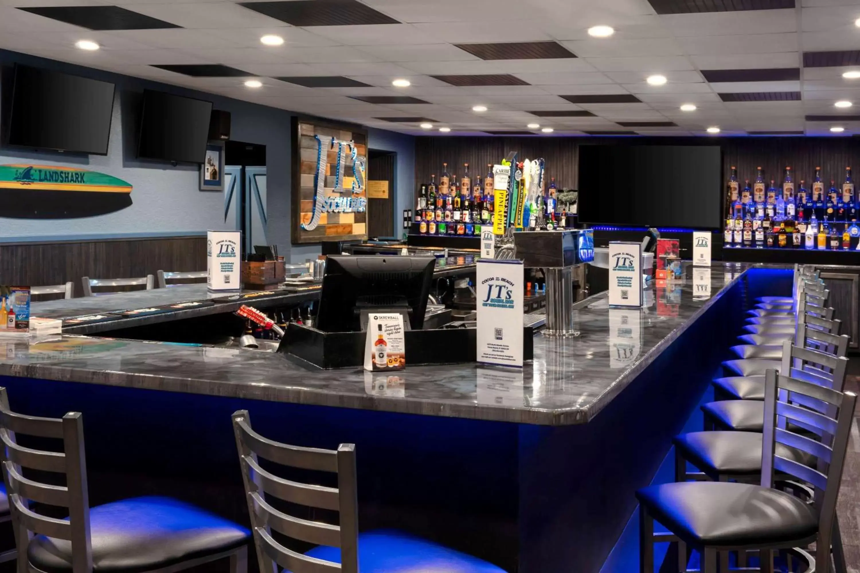 Lounge or bar, Lounge/Bar in La Quinta Inn by Wyndham Cocoa Beach-Port Canaveral