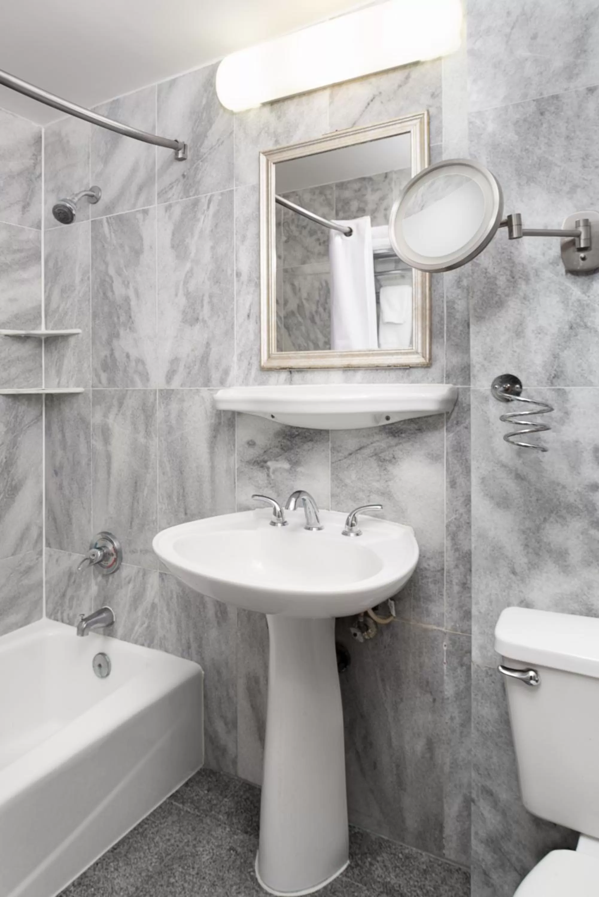 Bathroom in Sherry Frontenac Oceanfront