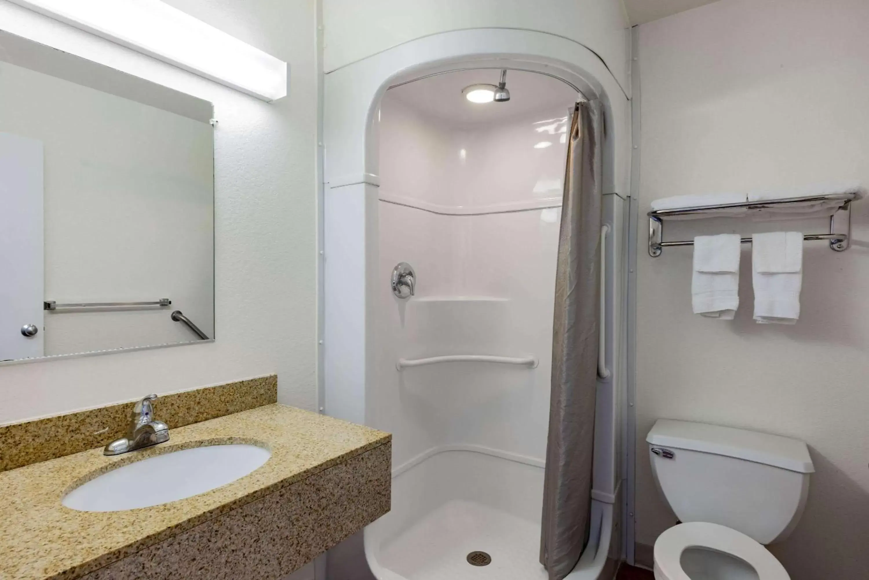 Bathroom in Travelodge by Wyndham Miles City