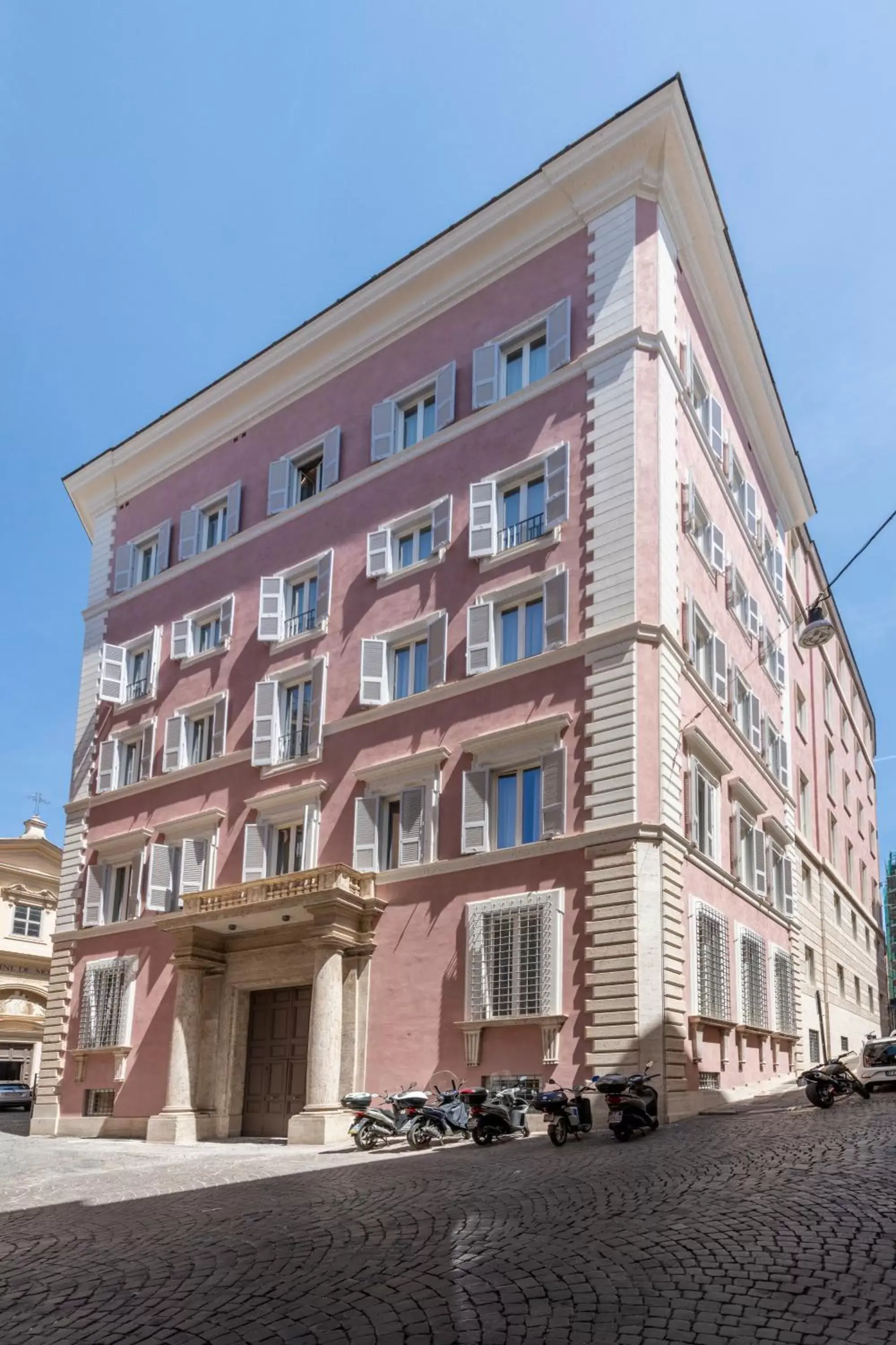 Property Building in H10 Palazzo Galla