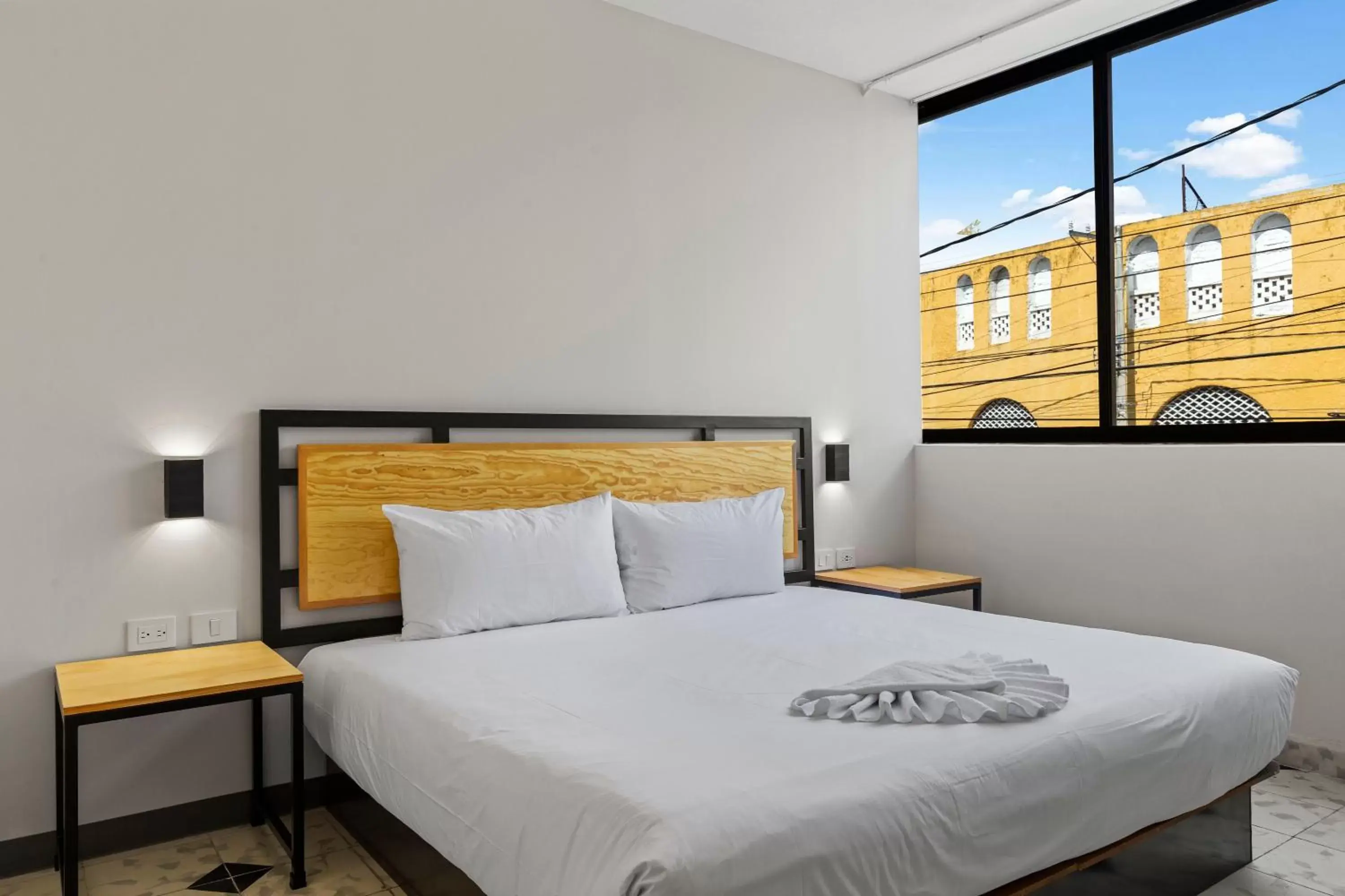 Bedroom, Bed in Suites Reforma by HomiRent