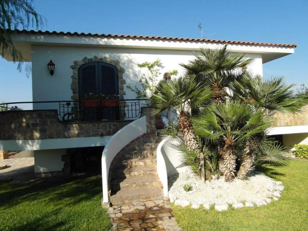 Property Building in B&B Villa Lura Pompei