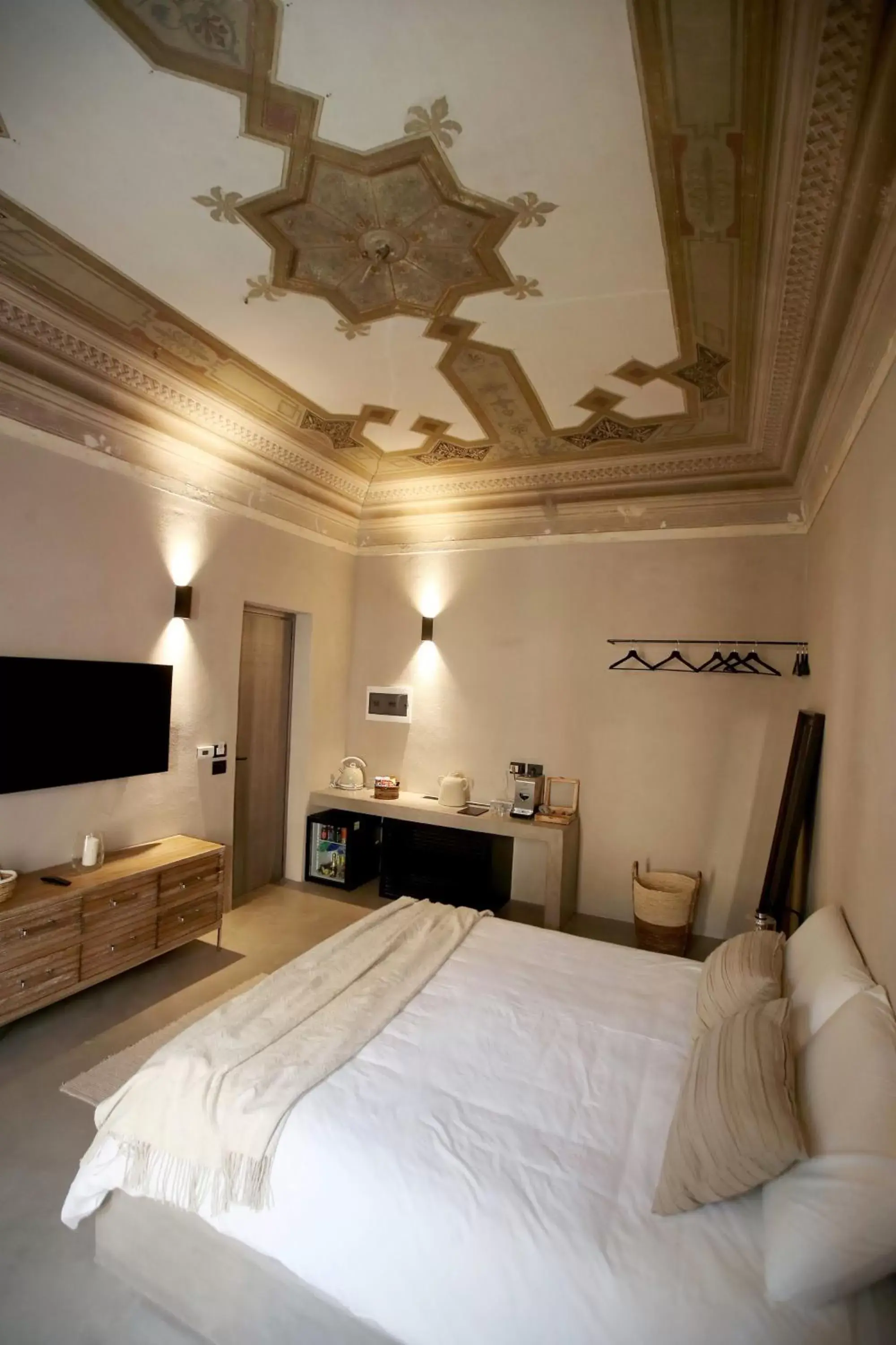 Bed in Casa Nostra Luxury Suites