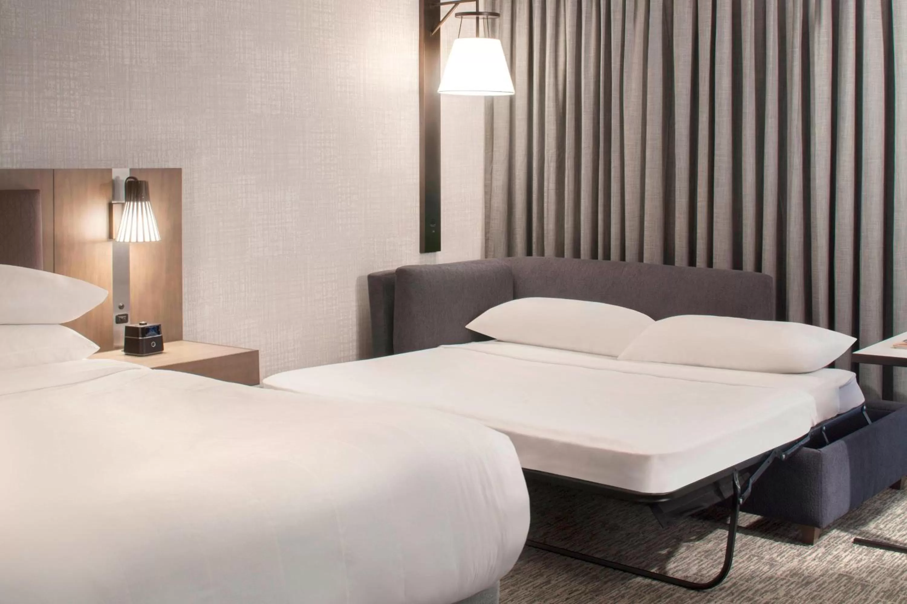 Photo of the whole room, Bed in Dallas Marriott Downtown