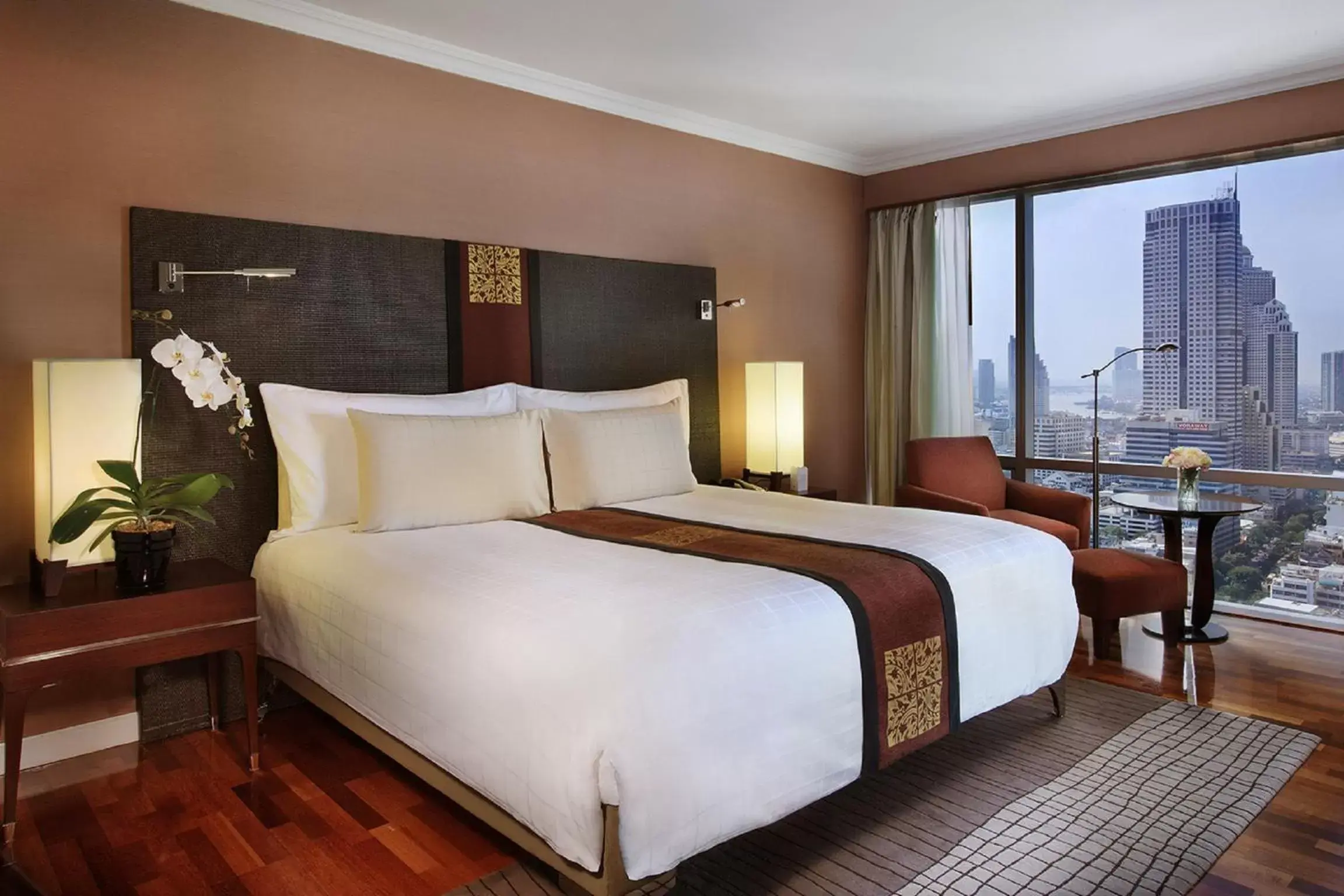 Bedroom, Bed in Pullman Bangkok Hotel G