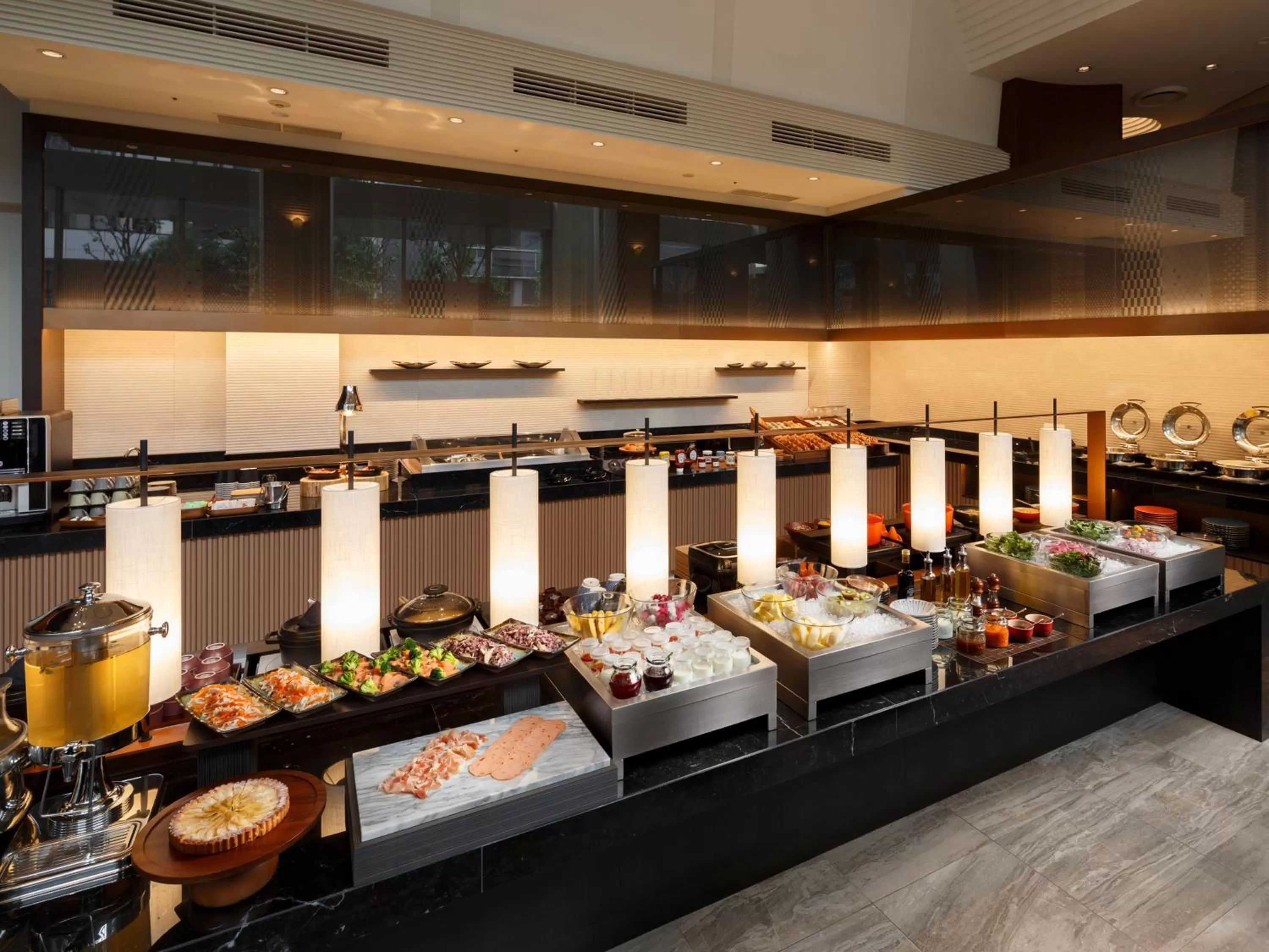 Restaurant/places to eat in Hotel The Celestine Tokyo Shiba