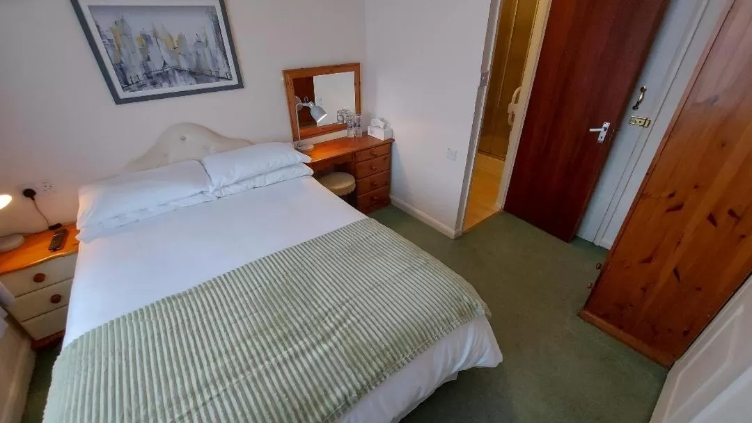 Bed in The Clifton at Paignton