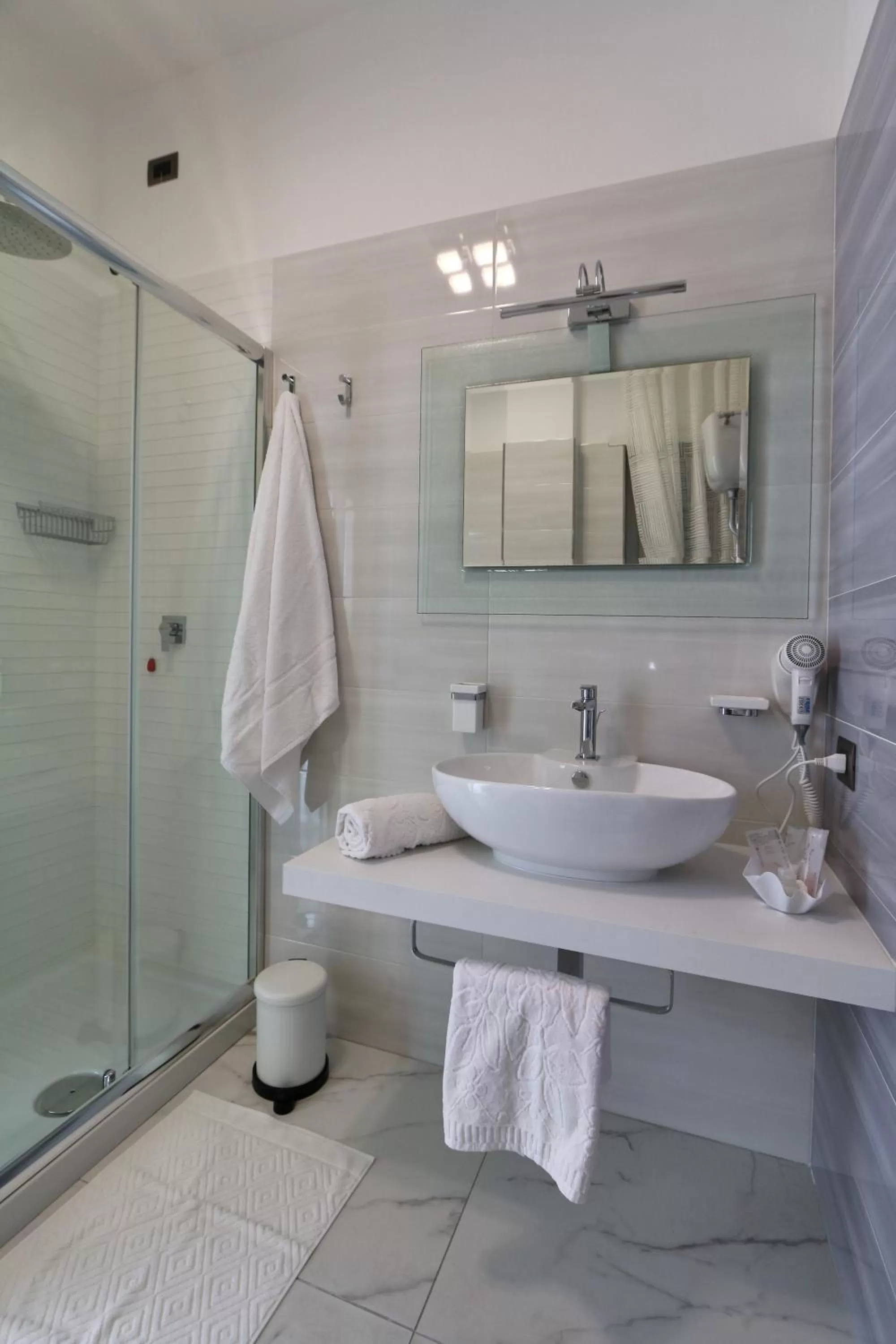 Shower, Bathroom in SOLIDEA BNB