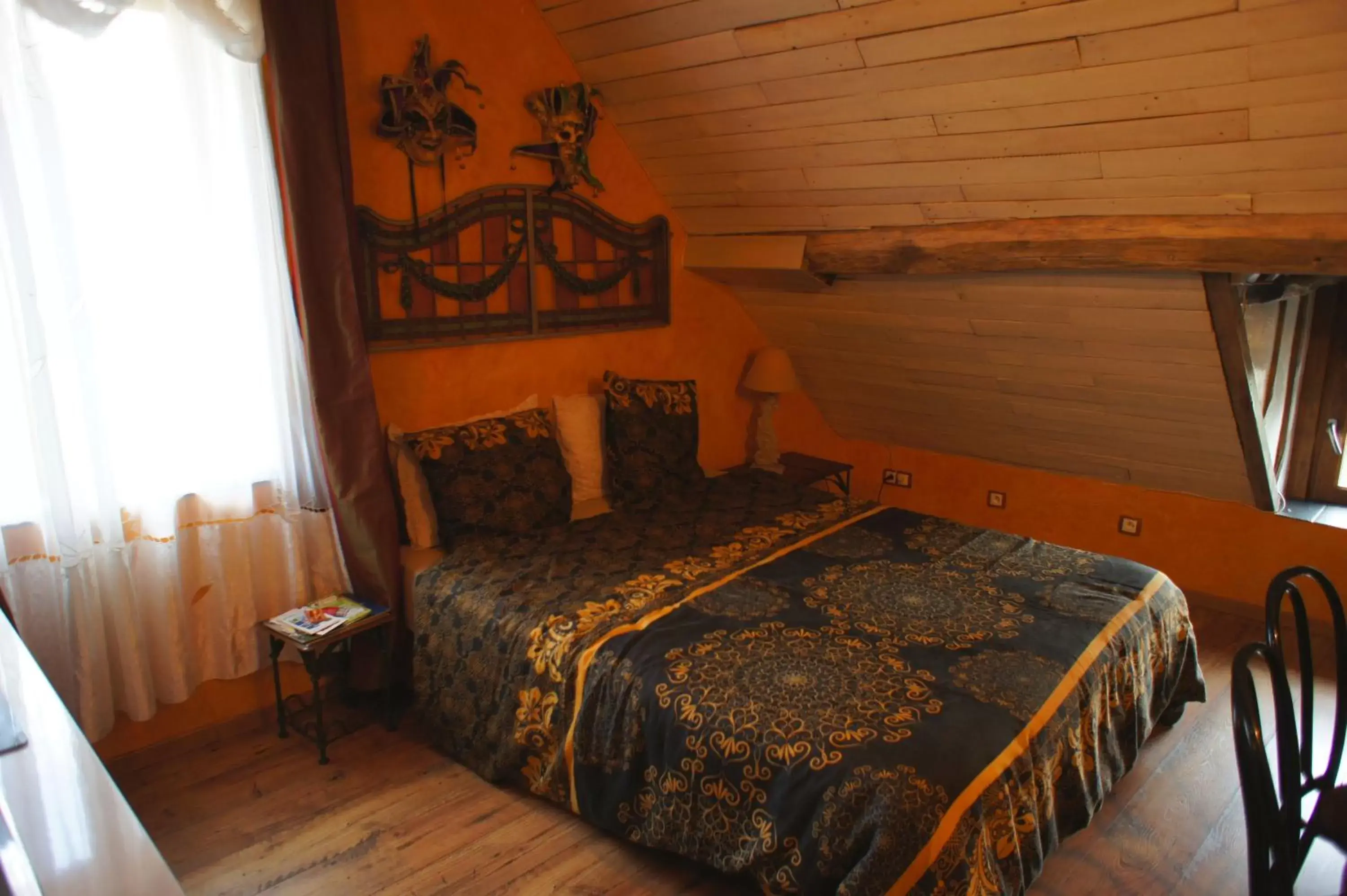 Bed in Aux Logis de la Solre