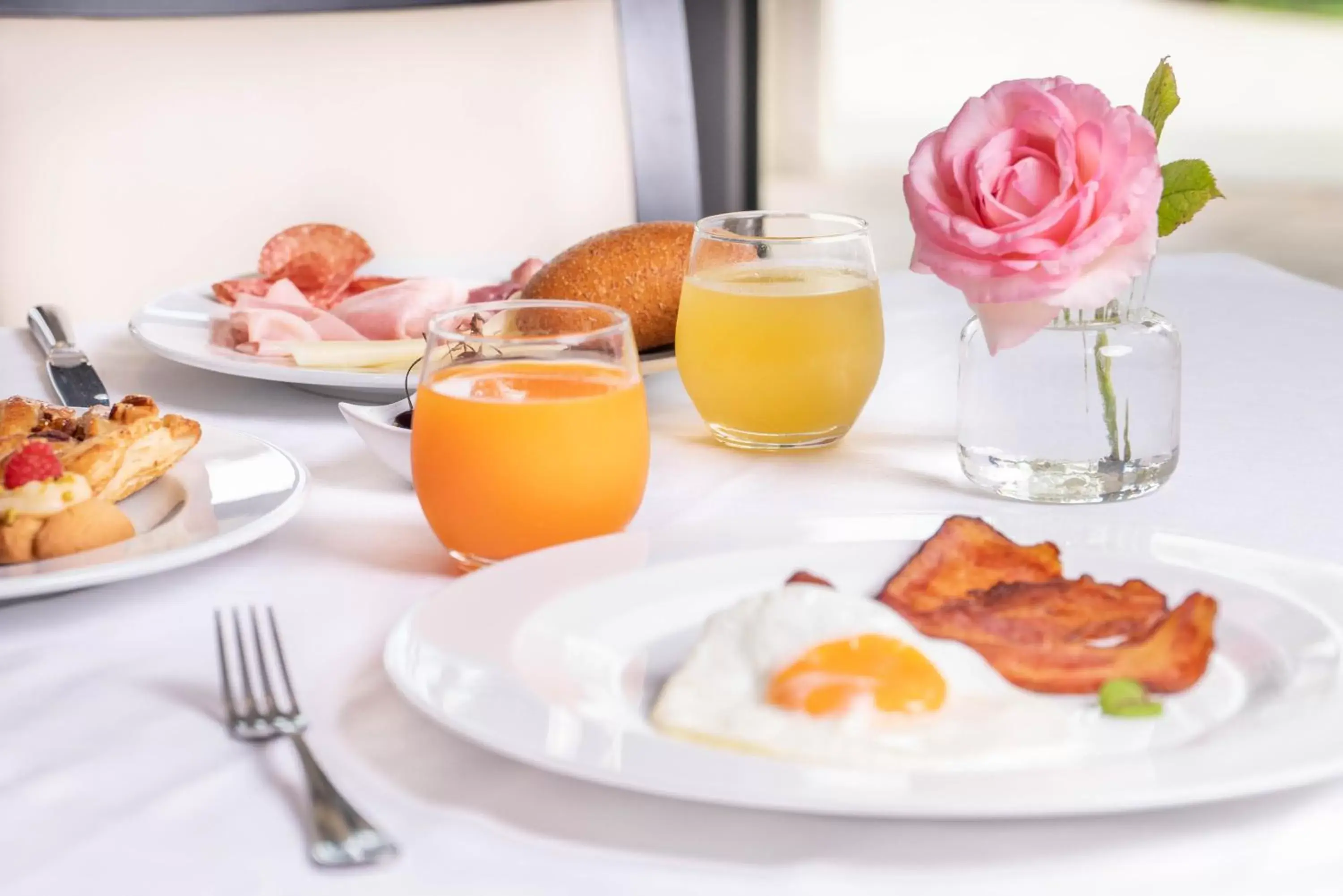 Breakfast in Hotel Carlo Felice