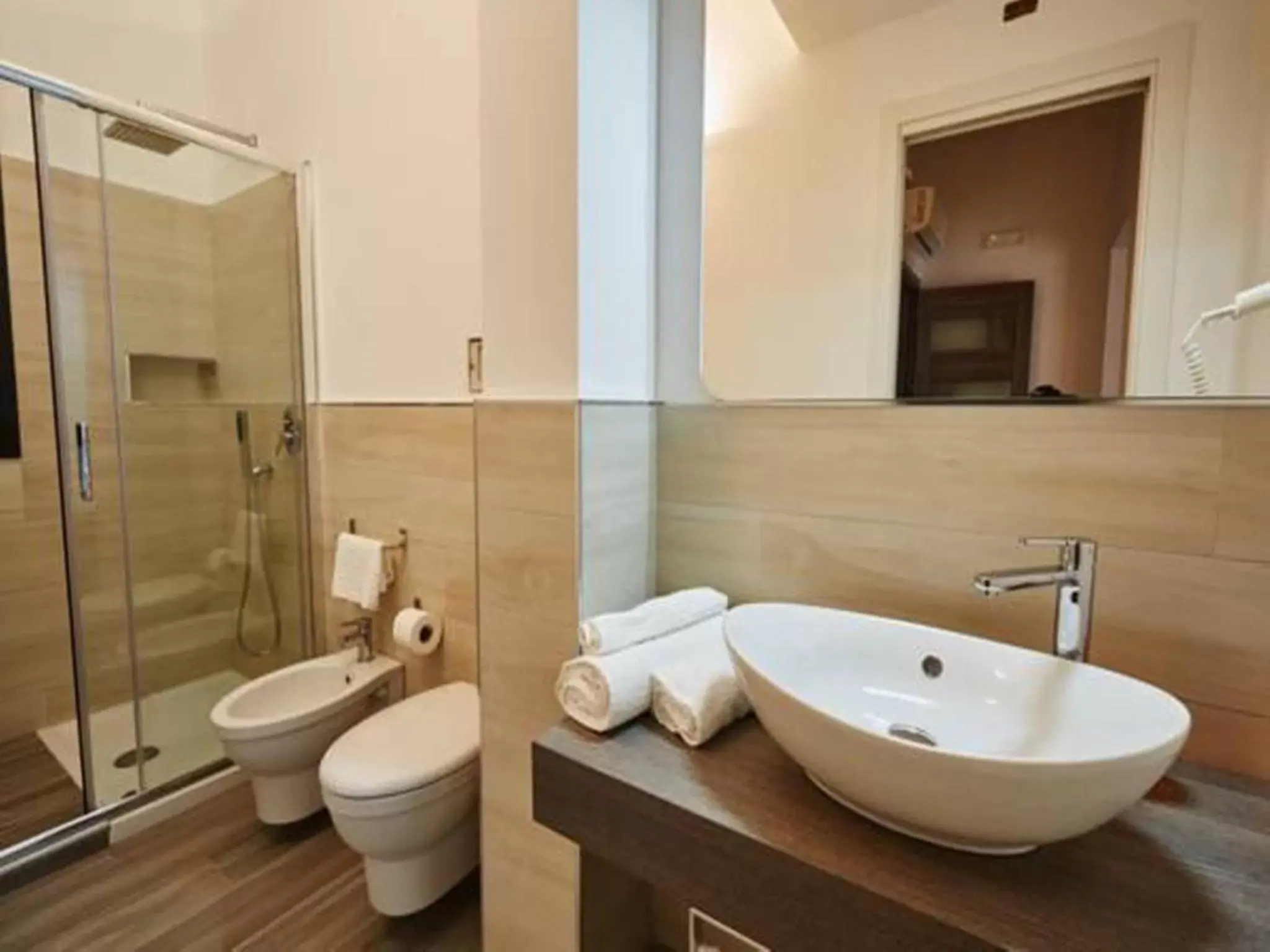 Property building, Bathroom in Il Vecchio Marsala