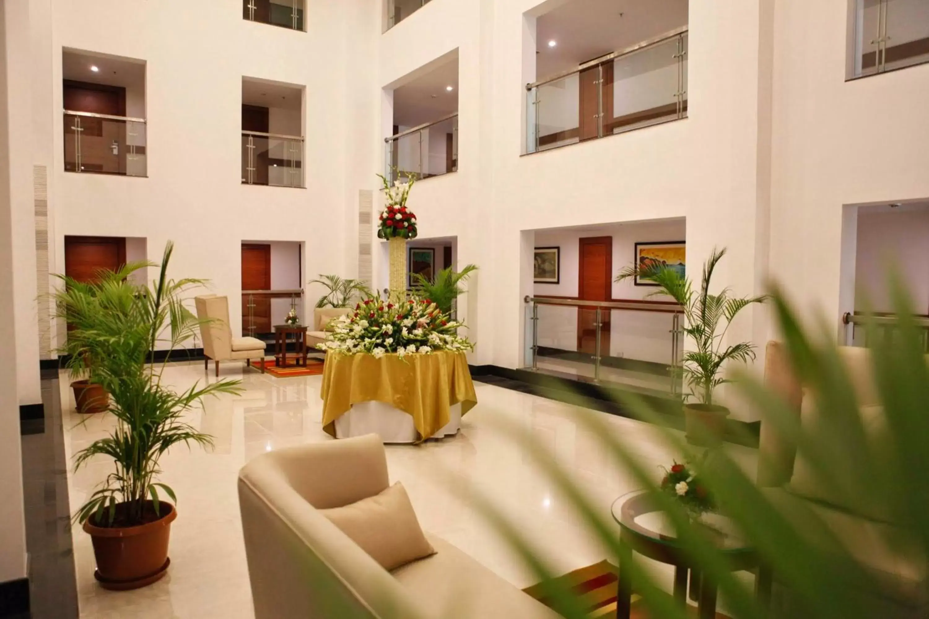 Lobby or reception in Lemon Tree Hotel Shimona Chennai