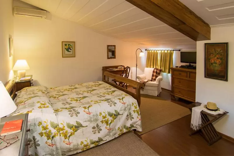 Photo of the whole room, Bed in Solar da Ponte