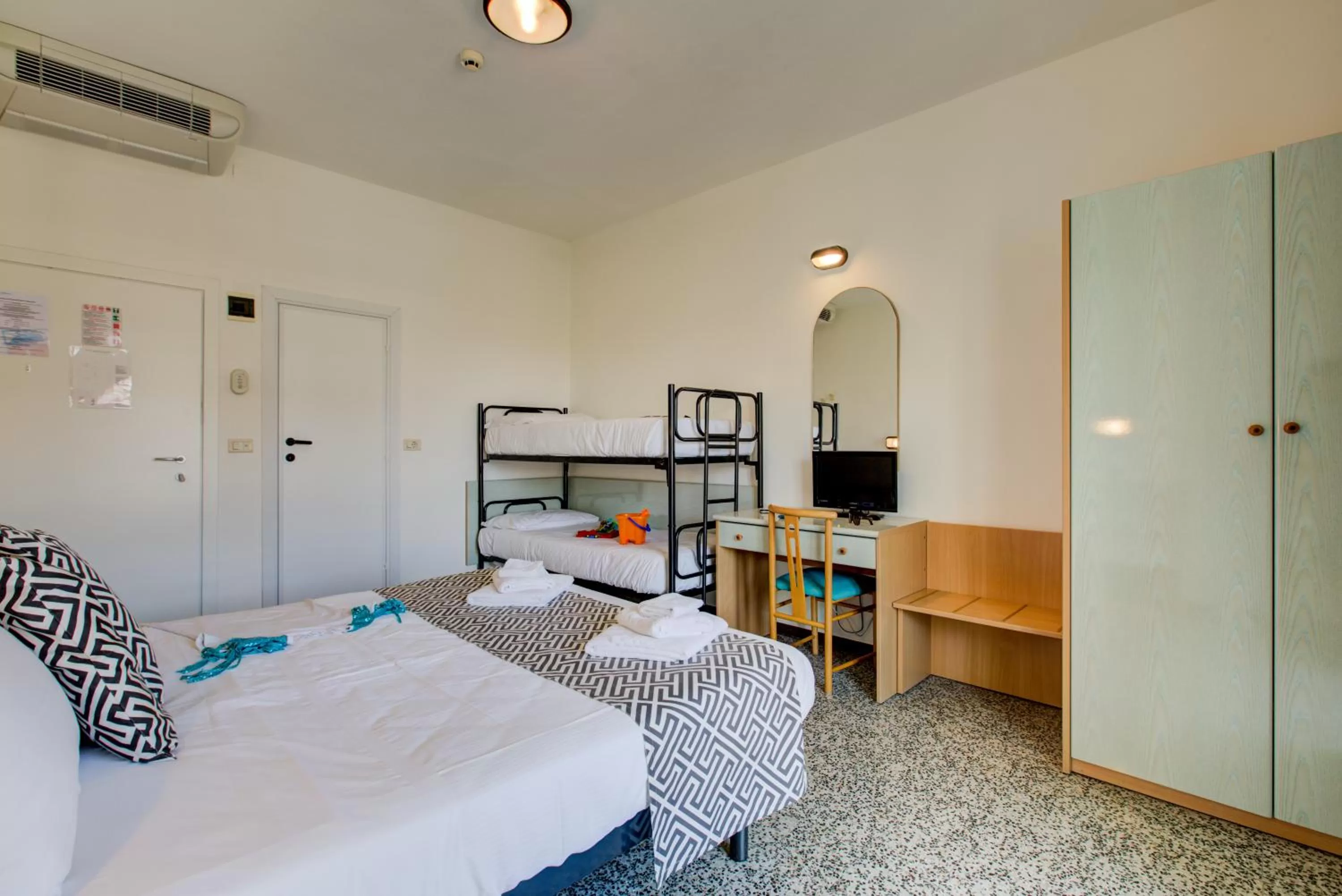 Photo of the whole room, Bed in Hotel Christian Ideale Per Famiglie