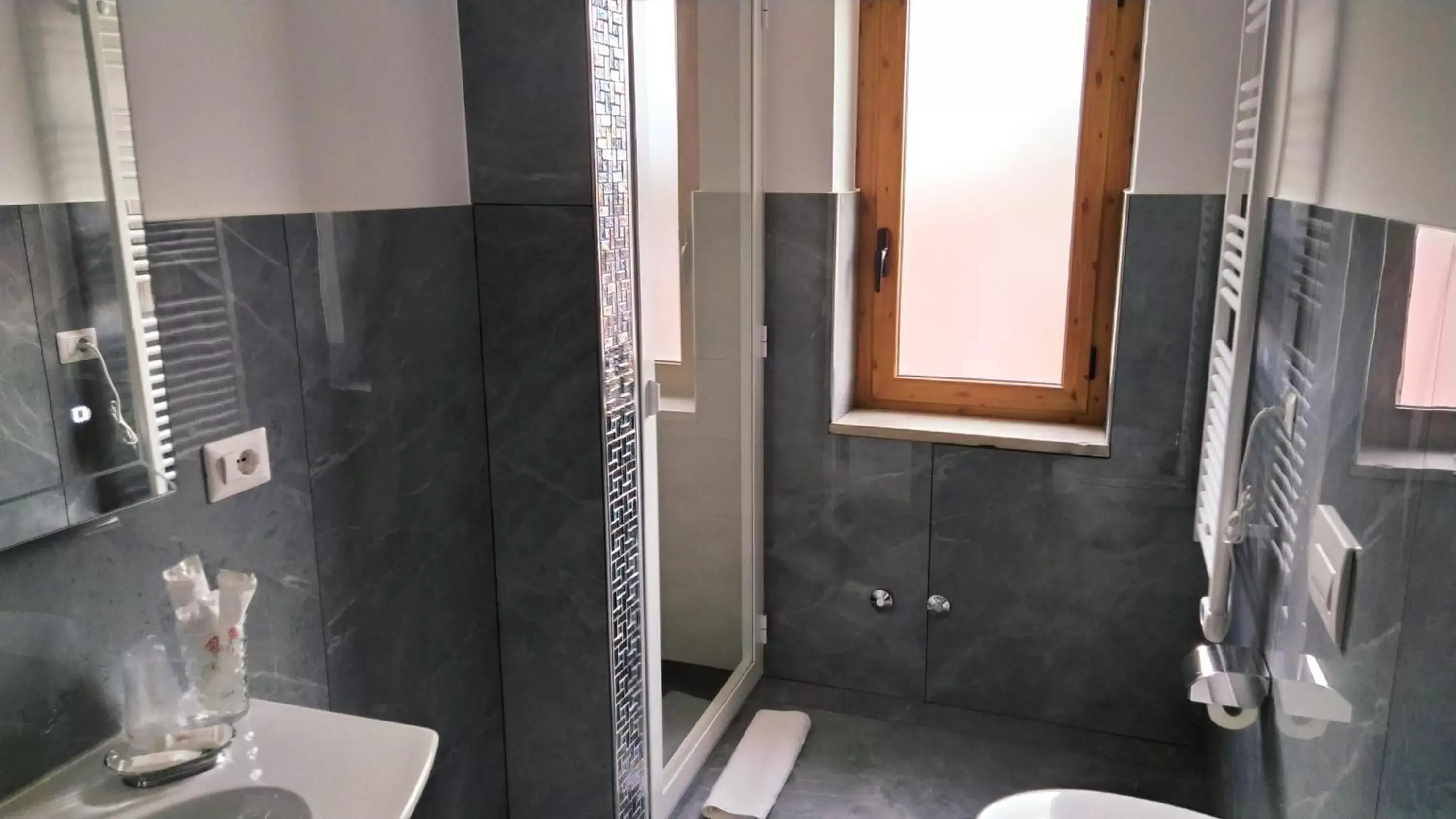 Shower, Bathroom in B&B La Stazione