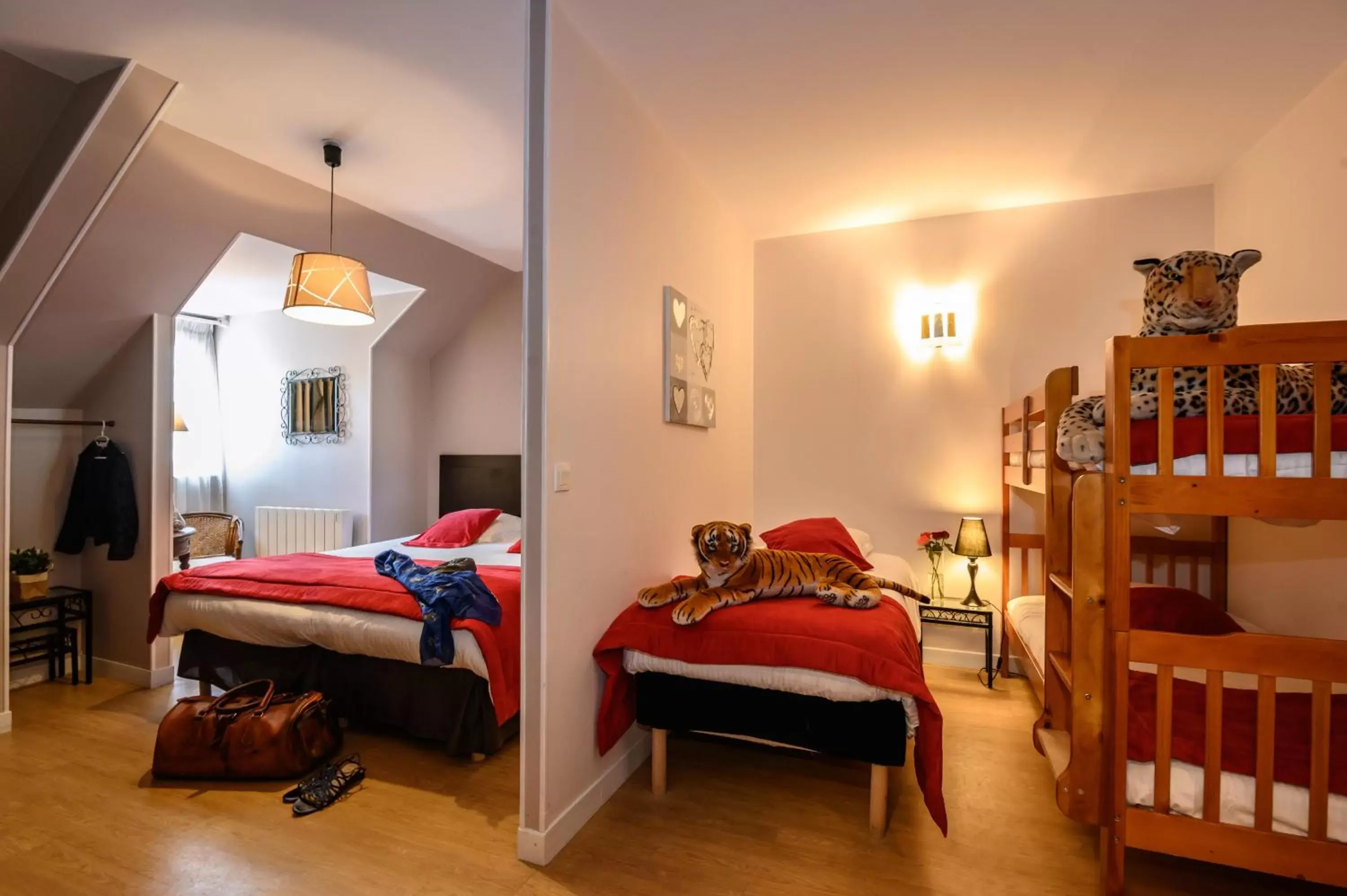 Bed in Hôtel Le Bayeux