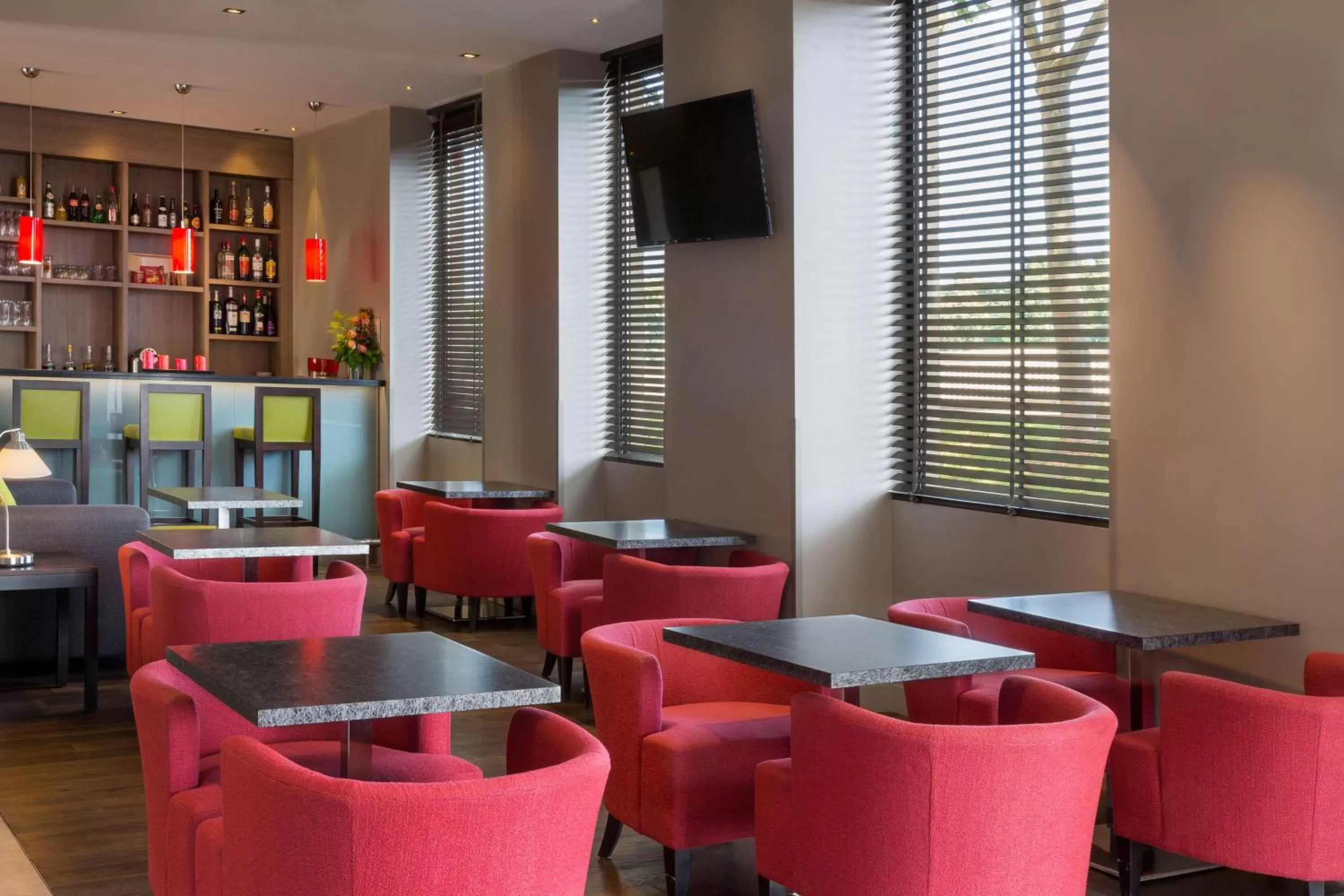Lounge or bar in Best Western Seine West Hotel