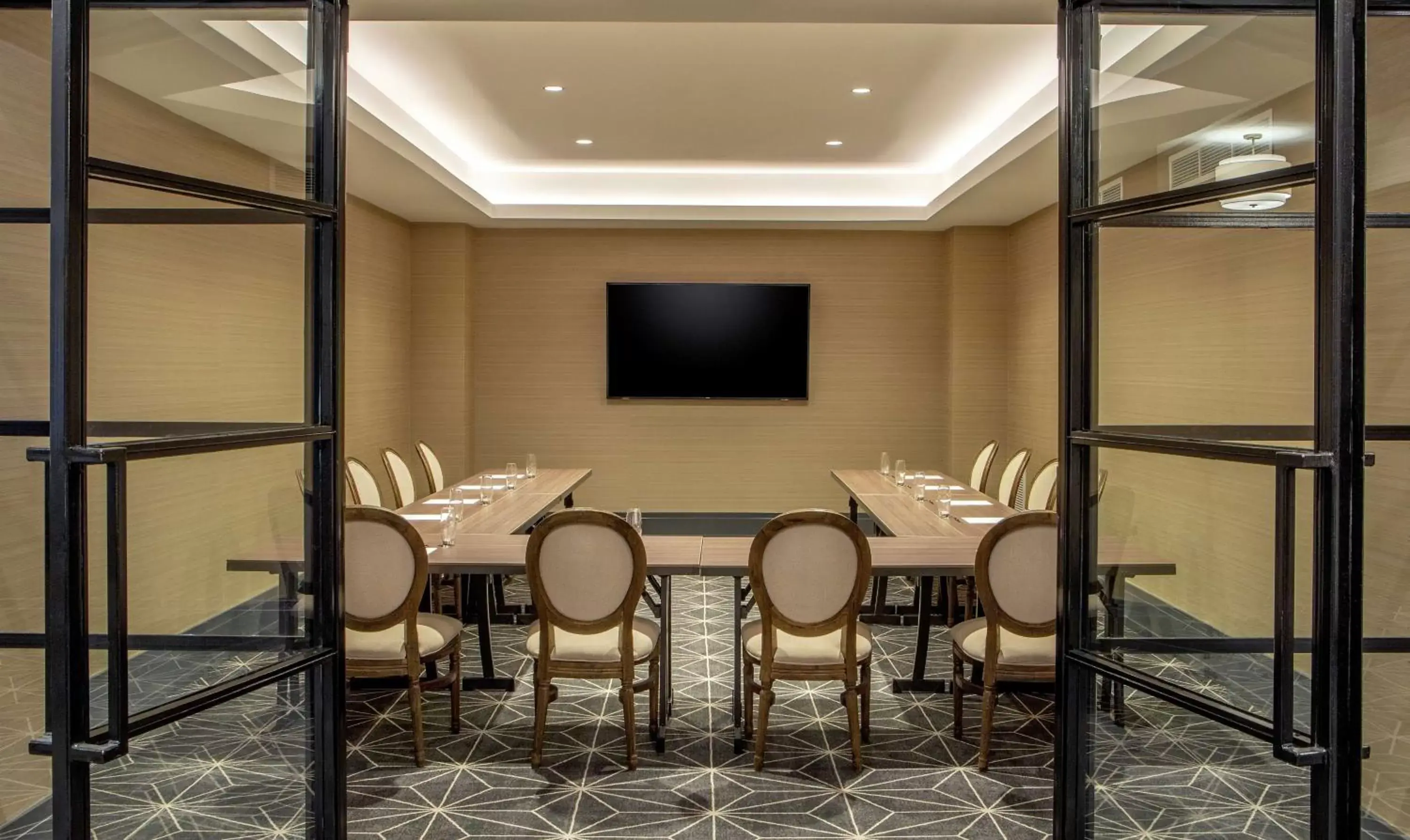 Meeting/conference room in The Virginian Lynchburg, Curio Collection By Hilton