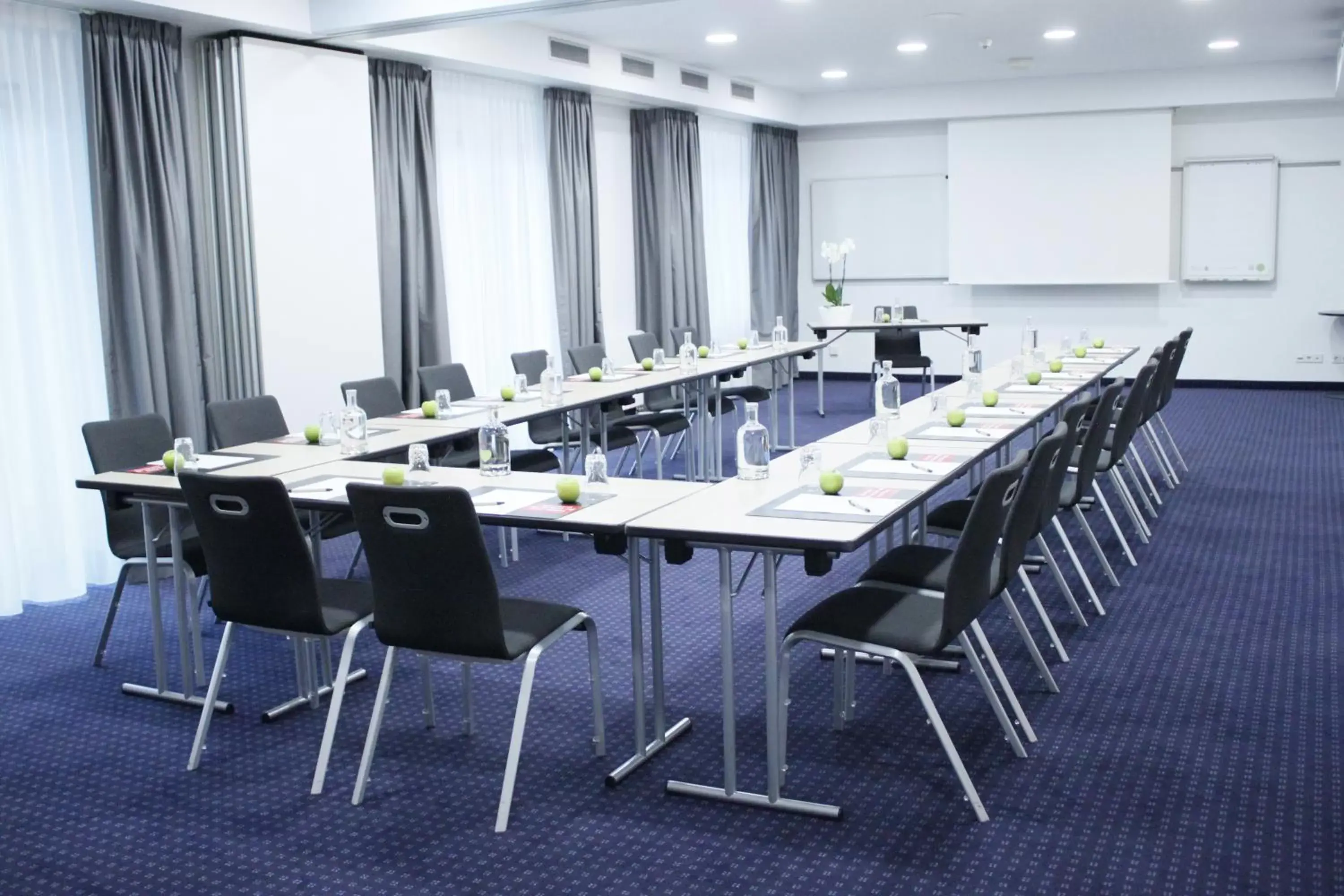 Meeting/conference room in IntercityHotel Frankfurt Airport