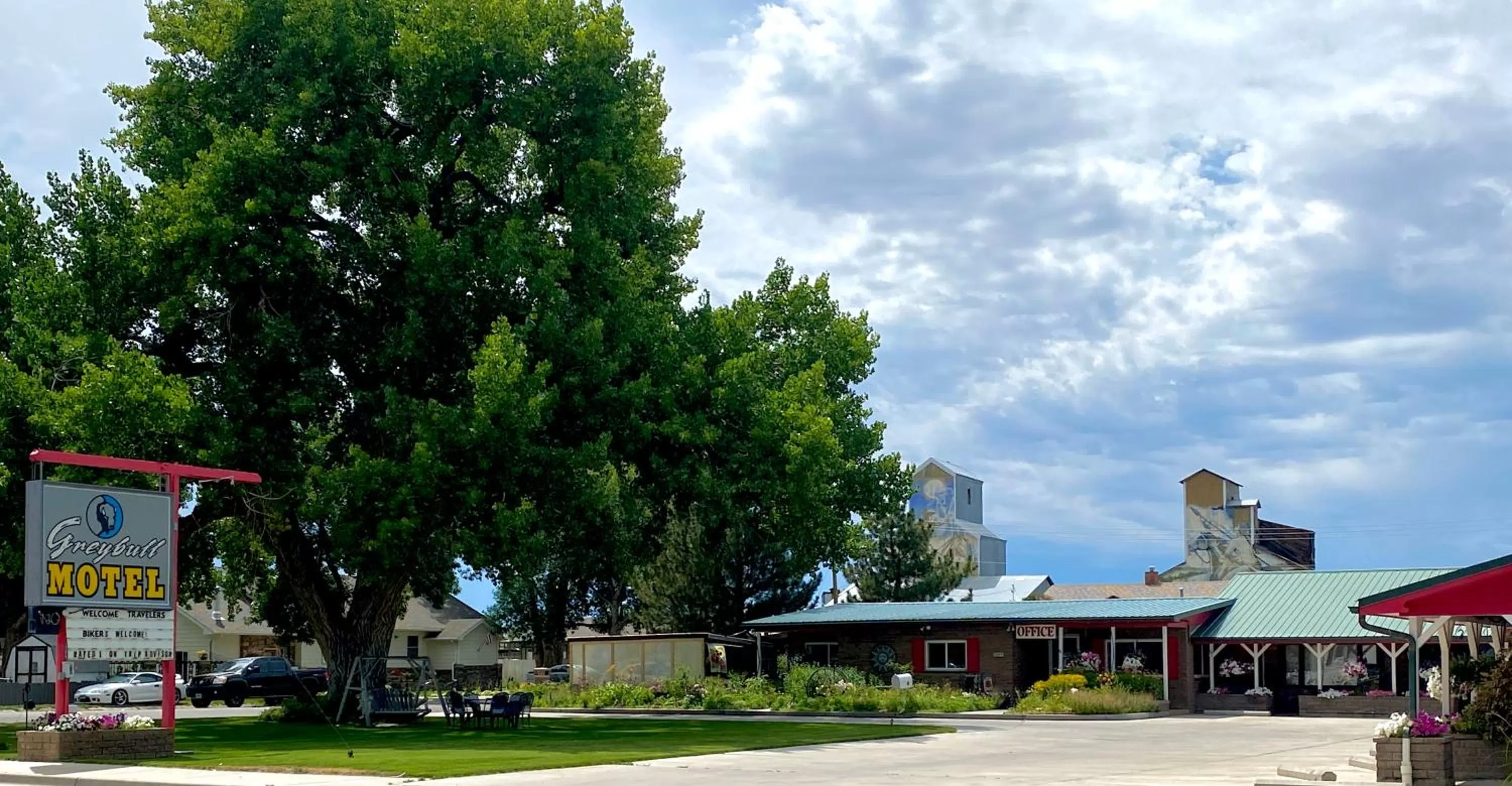Property building in Greybull Motel